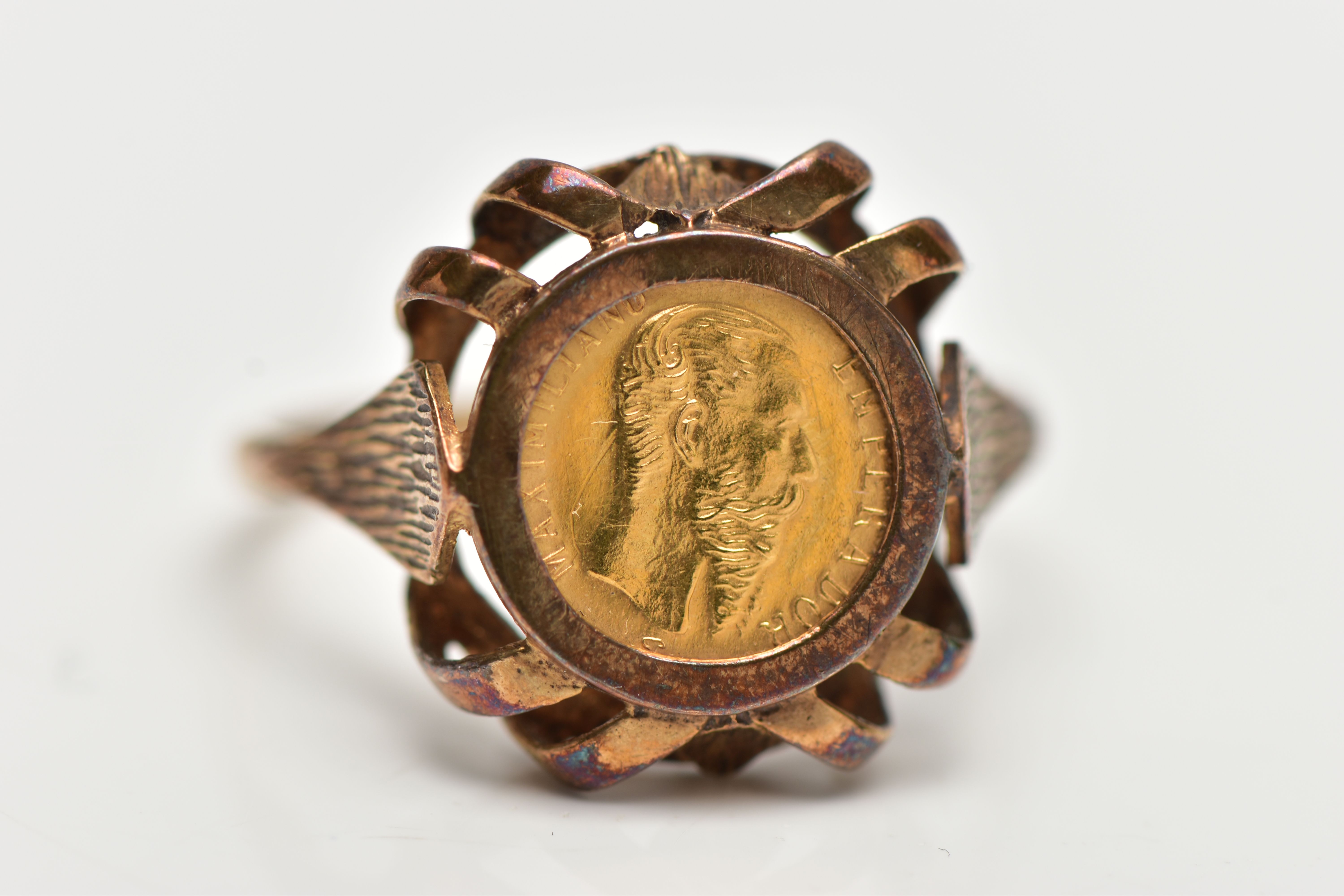 A 9CT YELLOW GOLD COIN RING WITH MEXICAN COIN, the ring set with a Mexican Maximiliano coin, dated - Image 4 of 5
