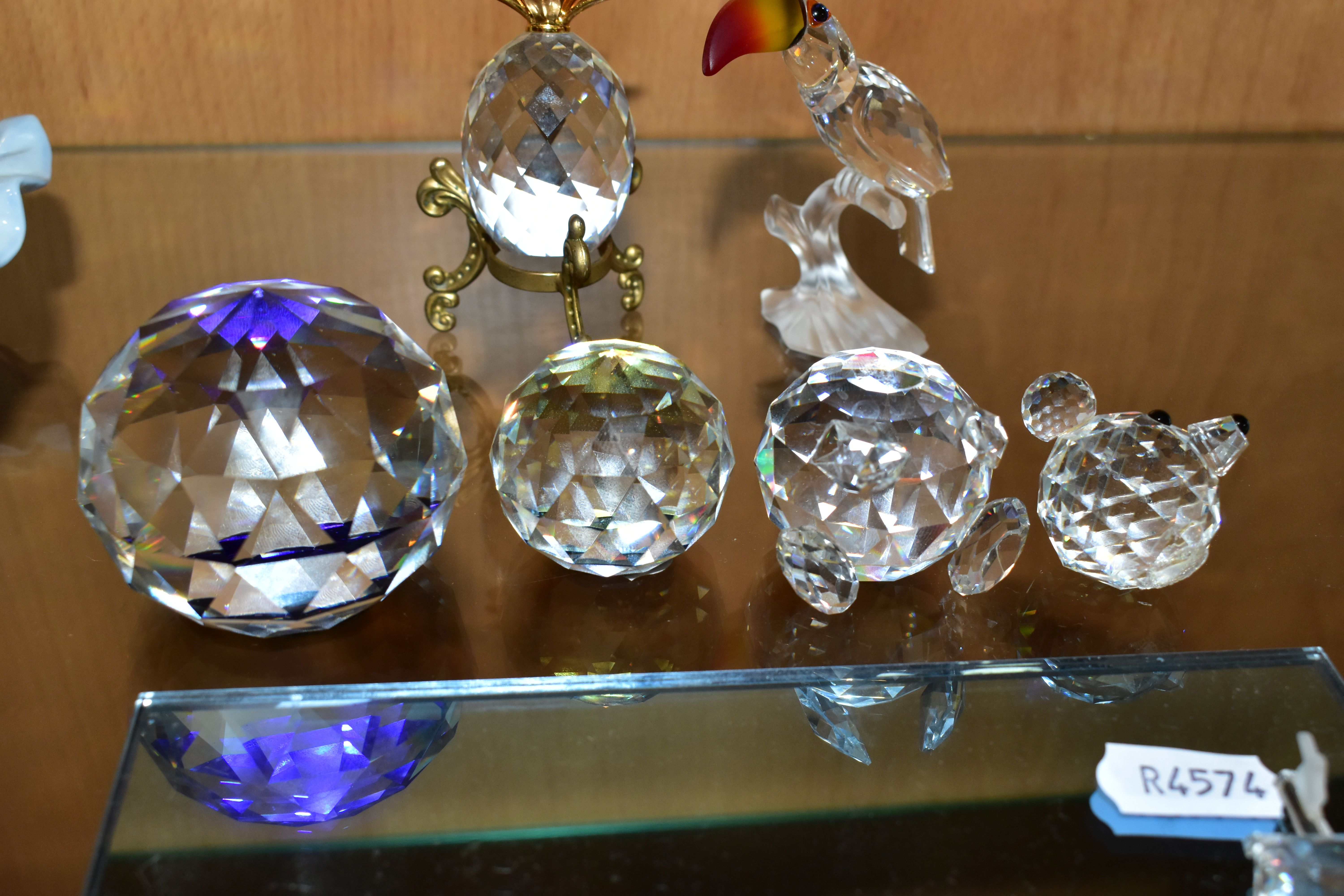 FOUR SWAROVSKI CRYSTAL ORNAMENTS AND TWO COLOURED CRYSTAL PAPERWEIGHTS, comprising a Santa Maria - - Image 3 of 5