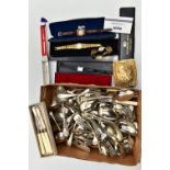 A BOX OF ASSORTED ITEMS, to include a box lid of loose assorted cutlery, a yellow metal trinket box,