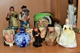 A GROUP OF ROYAL DOULTON FIGURES, CHARACTER JUGS AND A JAMES MACINTYRE FLORIAN WARE MINIATURE