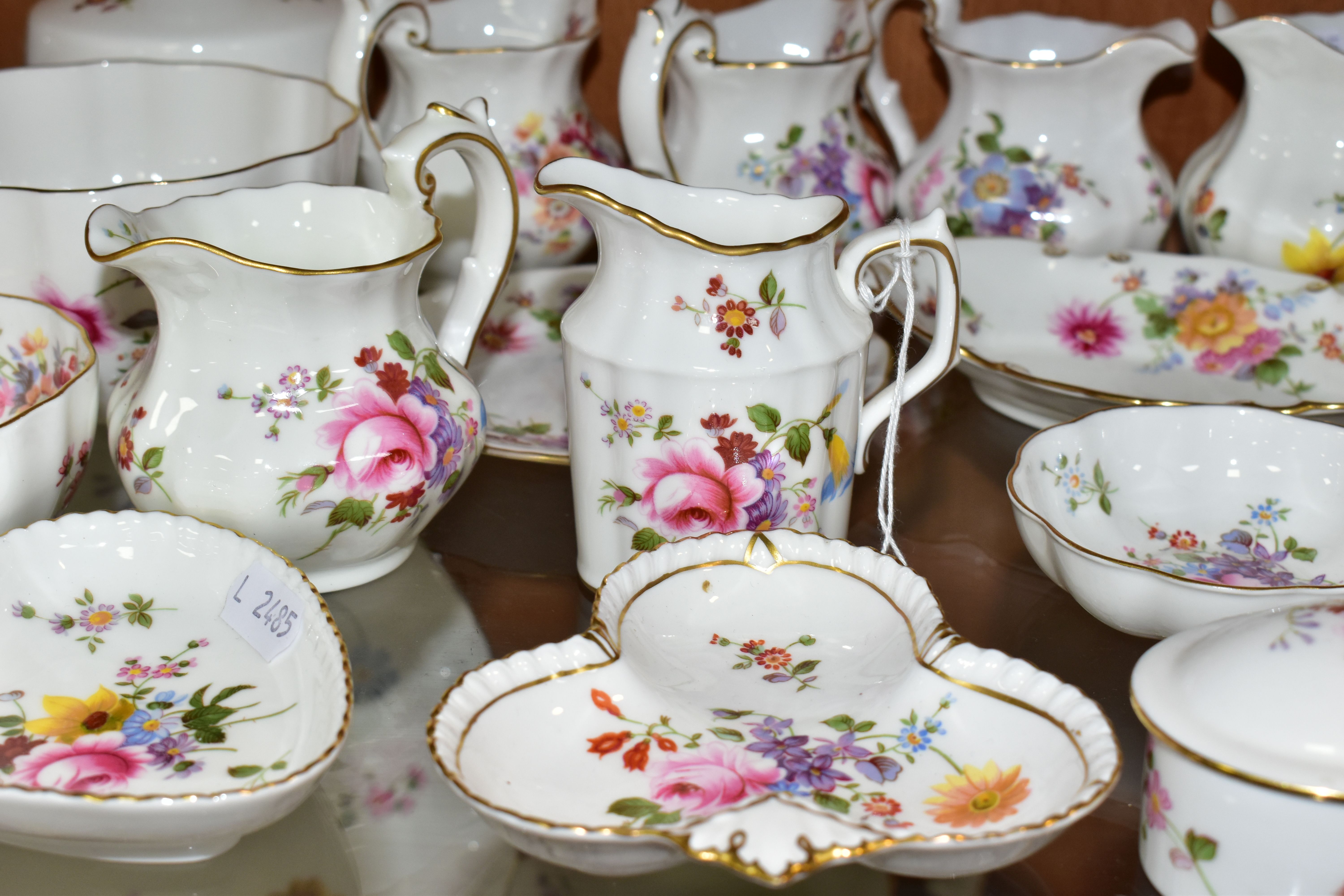 A QUANTITY OF ROYAL CROWN DERBY 'DERBY POSIES' PATTERN GIFT WARE, comprising jugs, preserve pots, - Image 6 of 18