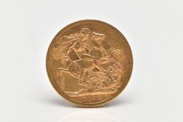 A FULL SOVEREIGN COIN, George V to the obverse, George and the Dragon to the reverse dated 1913,