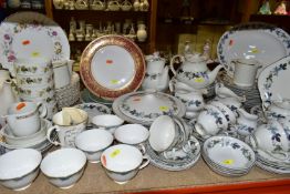 A QUANTITY OF ROYAL DOULTON TEA AND DINNER WARES ETC, to include Burgandy TC1001 pattern part dinner