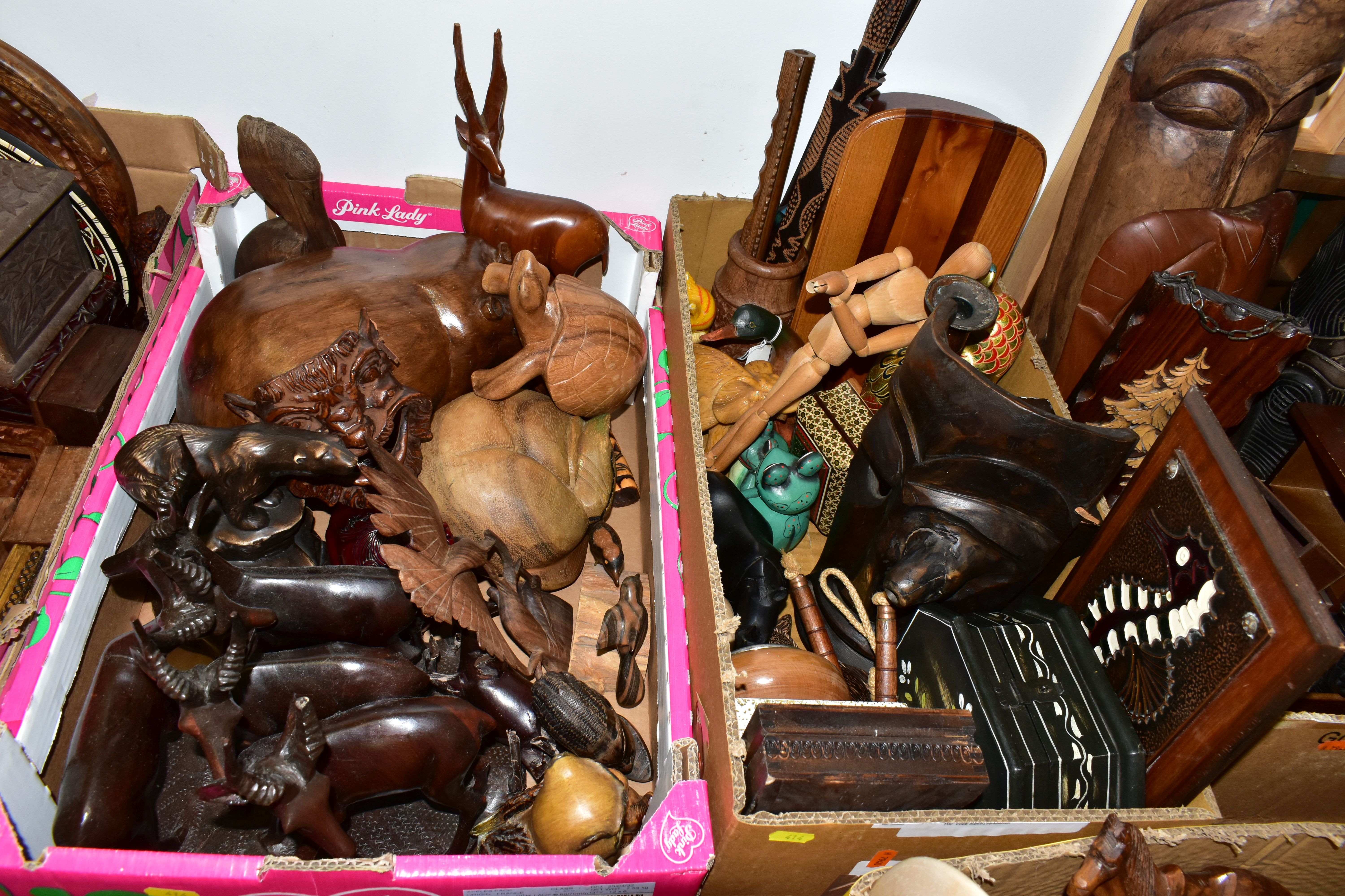 EIGHT BOXES AND LOOSE TREEN, to include carved animals and birds, some painted, decorative masks and - Image 5 of 11