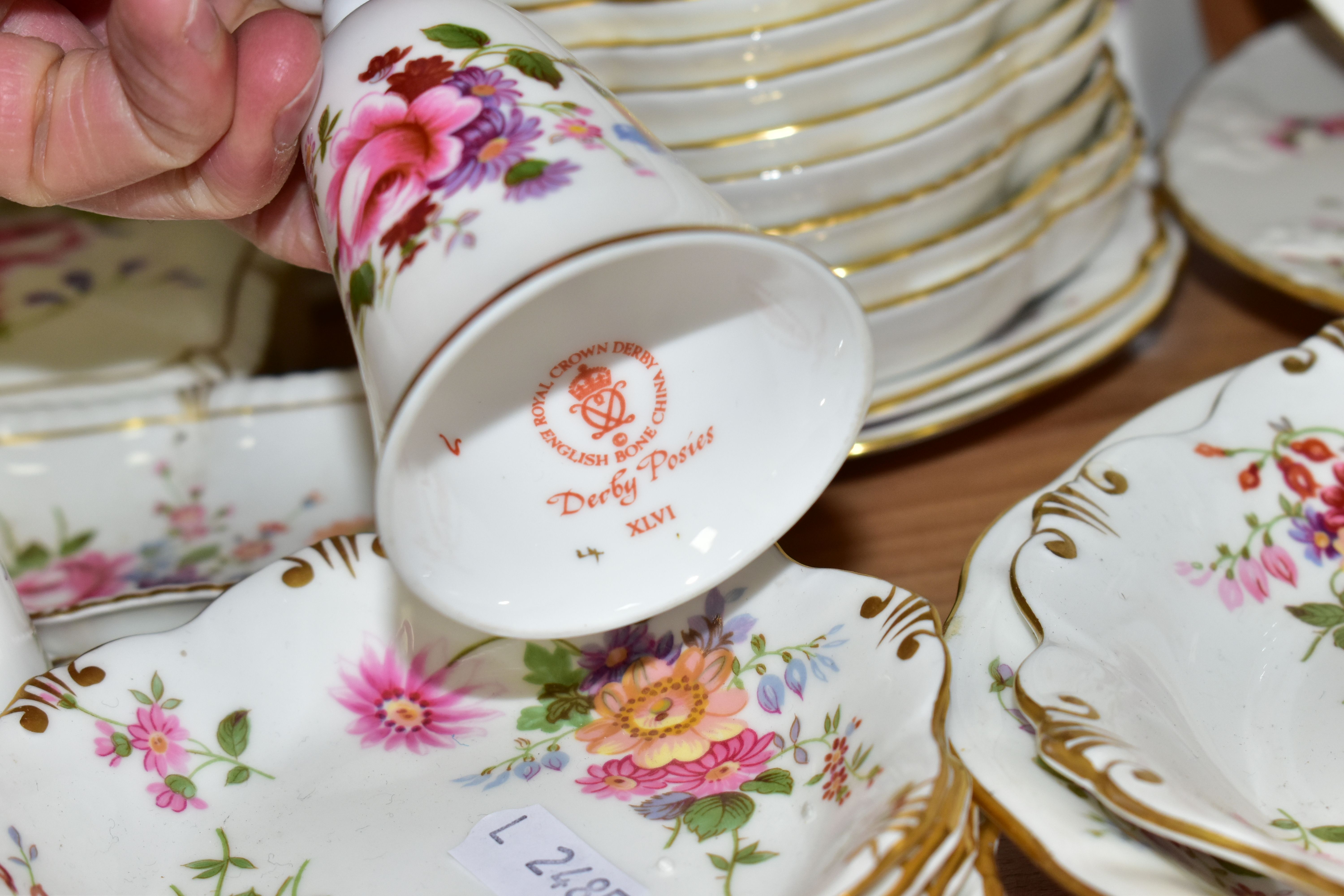 A QUANTITY OF ROYAL CROWN DERBY 'DERBY POSIES' PATTERN GIFT WARE, comprising jugs, preserve pots, - Image 18 of 18