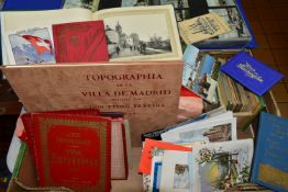 POSTCARDS/EPHEMERA a collection of approximately 1000 postcards in a box and an album, the box