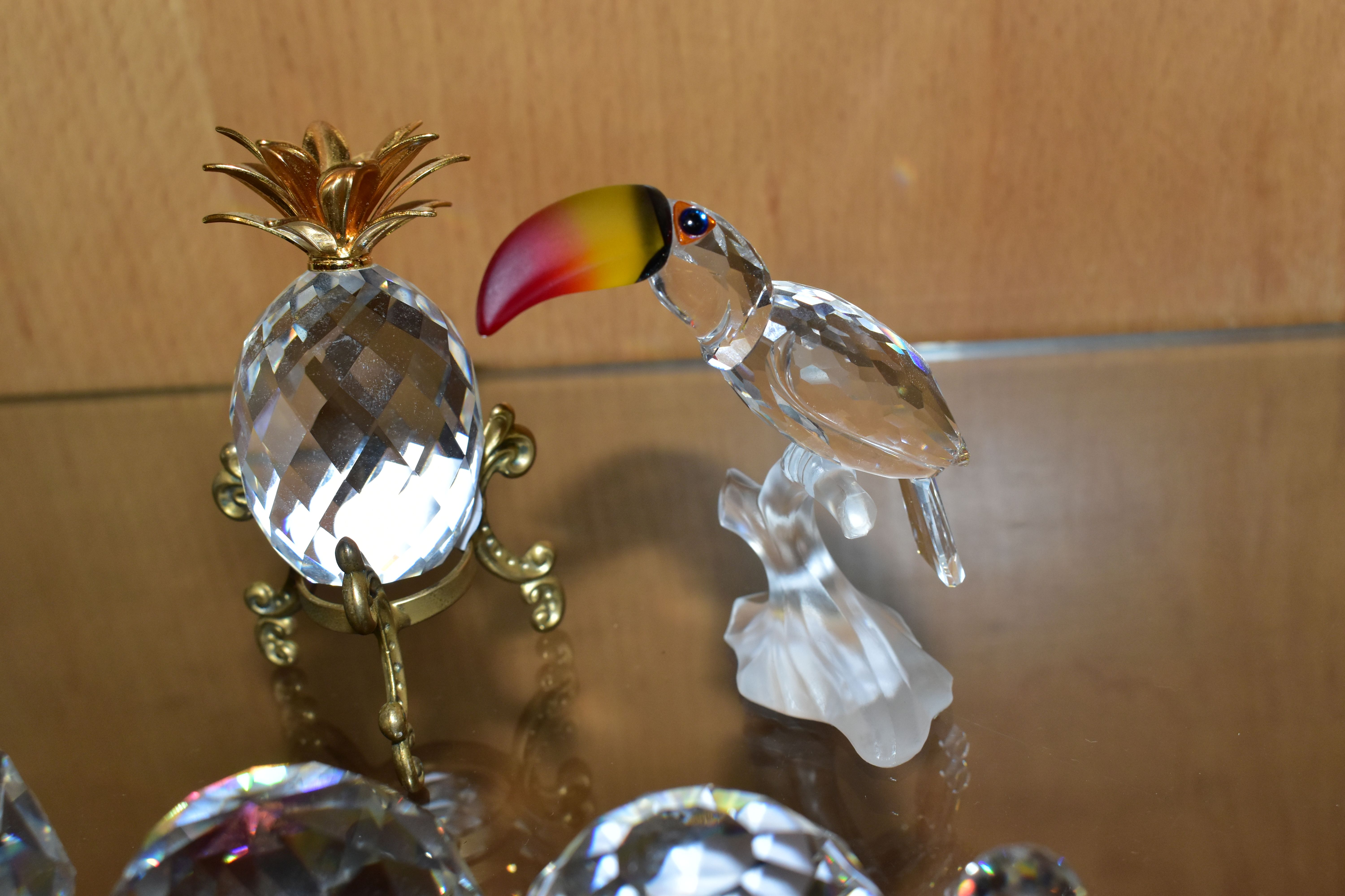 FOUR SWAROVSKI CRYSTAL ORNAMENTS AND TWO COLOURED CRYSTAL PAPERWEIGHTS, comprising a Santa Maria - - Image 4 of 5