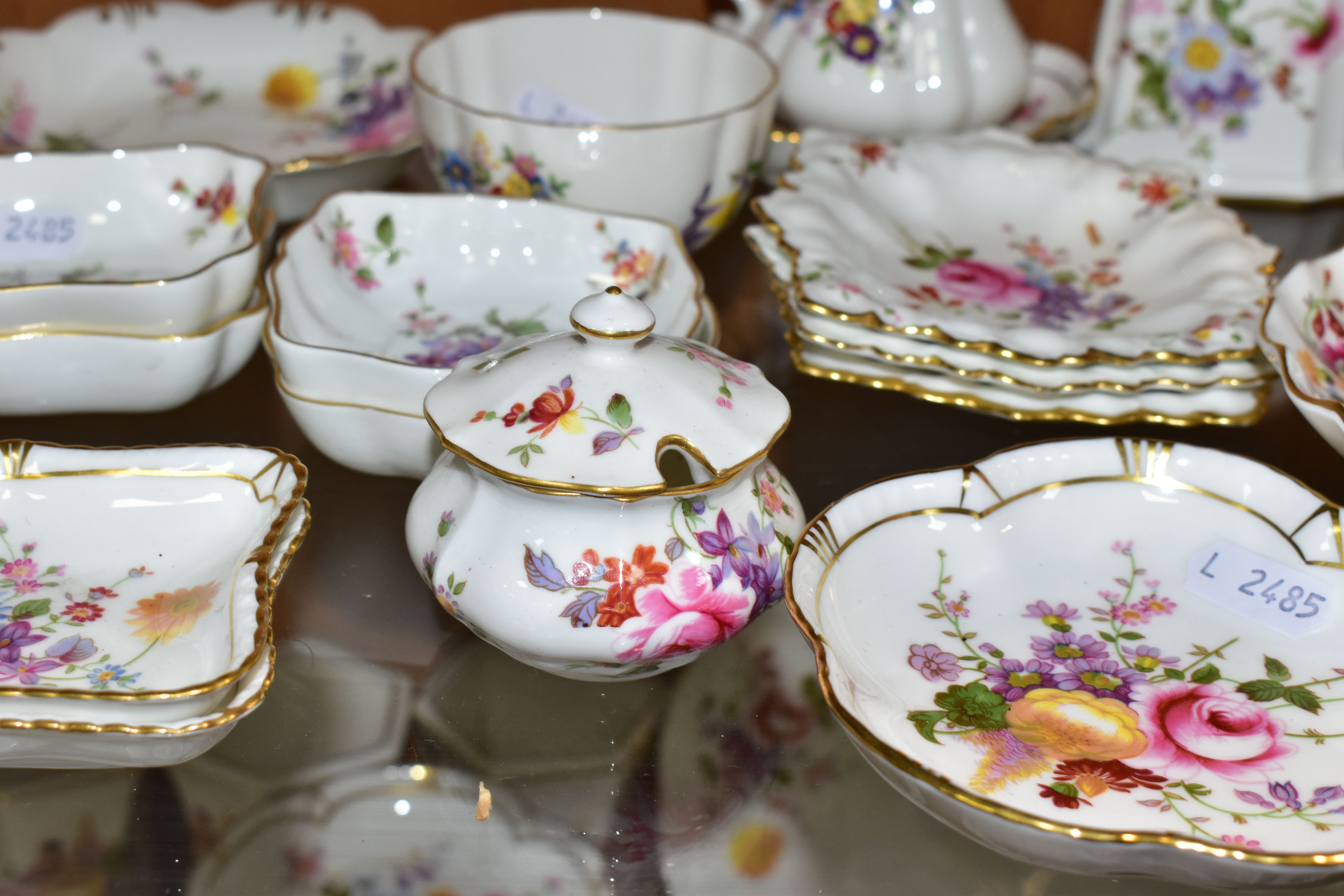 A QUANTITY OF ROYAL CROWN DERBY 'DERBY POSIES' PATTERN GIFT WARE, comprising jugs, preserve pots, - Image 7 of 18