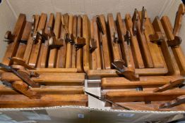 WOODWORKING PLANES, twenty seven Woodworking Planes, manufacturers/issuers include Routledge,