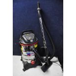 A VAC KING CVA25SS WET AND DRY VACUUM (PAT pass and working)