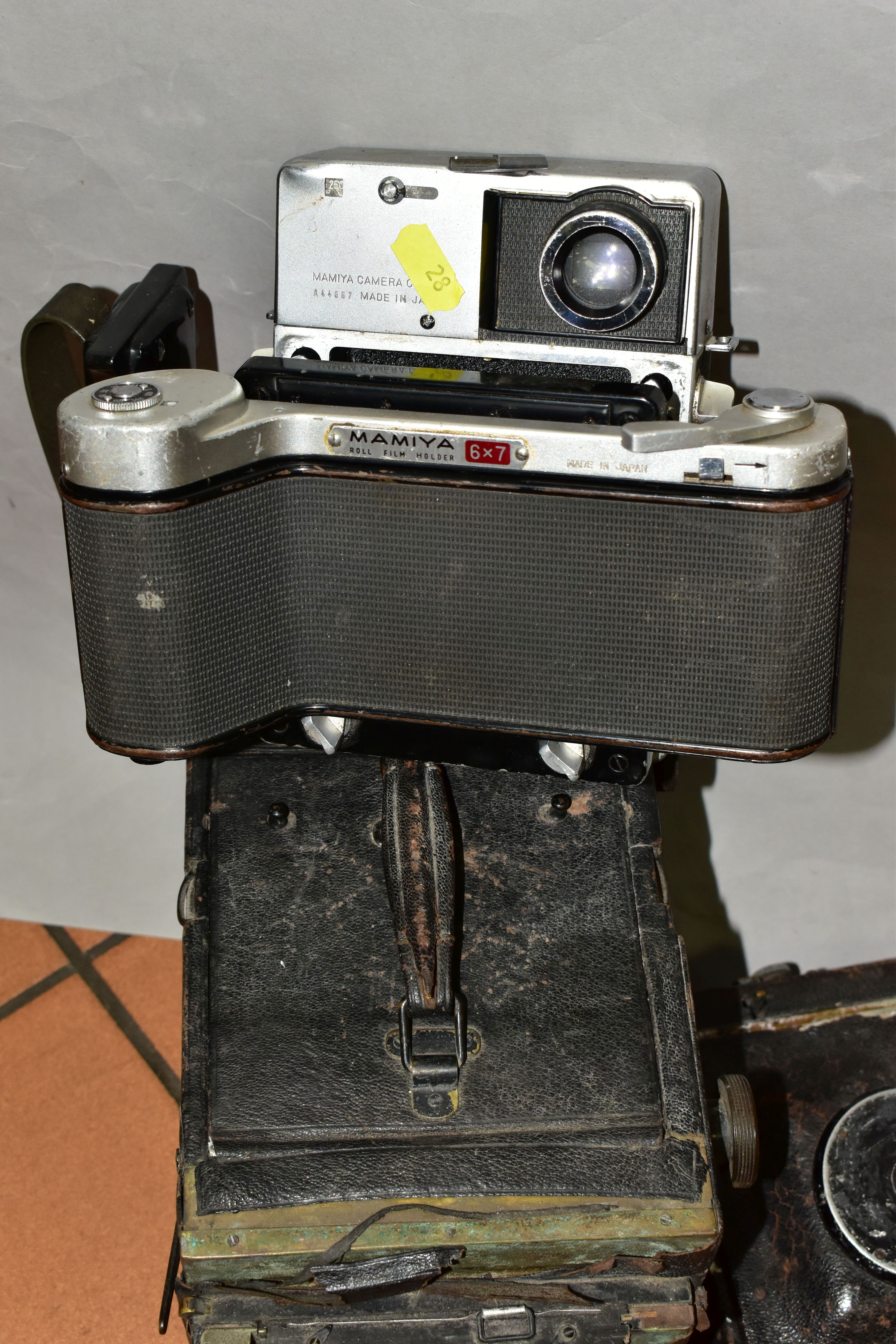 AN ADAMS AND CO MINEX REFLEX DELUXE FILM CAMERA ideal for restoration( no lens or lens carrier), a - Image 3 of 7