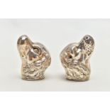 A PAIR OF NOVELTY SILVER PEPPERETTES, each in the form of a spaniel dog head, removeable flat