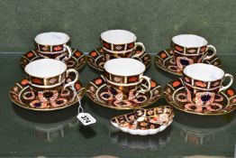 SIX ROYAL CROWN DERBY IMARI TEA CUPS AND SAUCERS, in the 1128 pattern, the cups are quatrefoil in