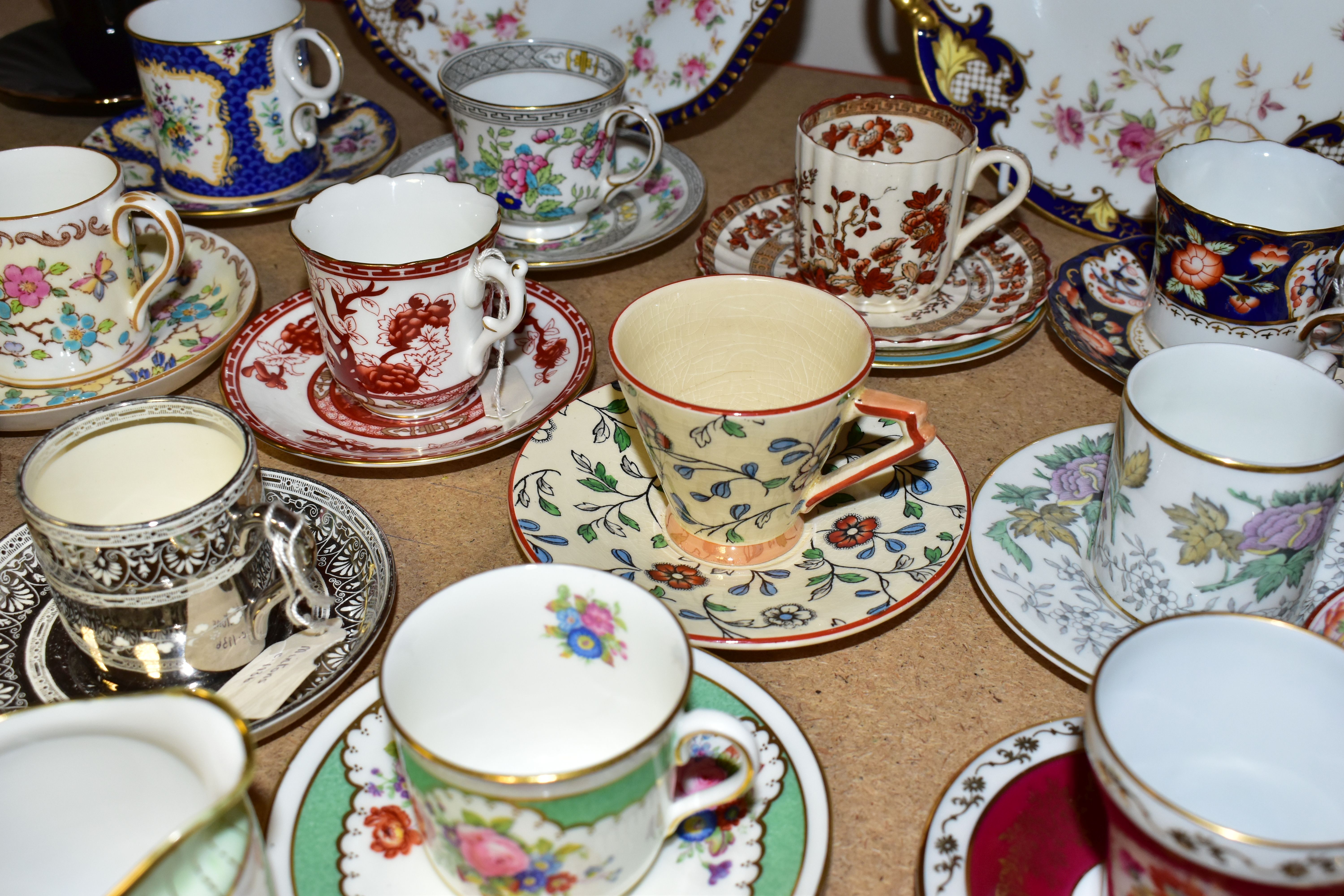 TWENTY SIX ASSORTED COFFEE CUPS AND SAUCERS, comprising a Coalport bread and butter plate hand - Image 6 of 11