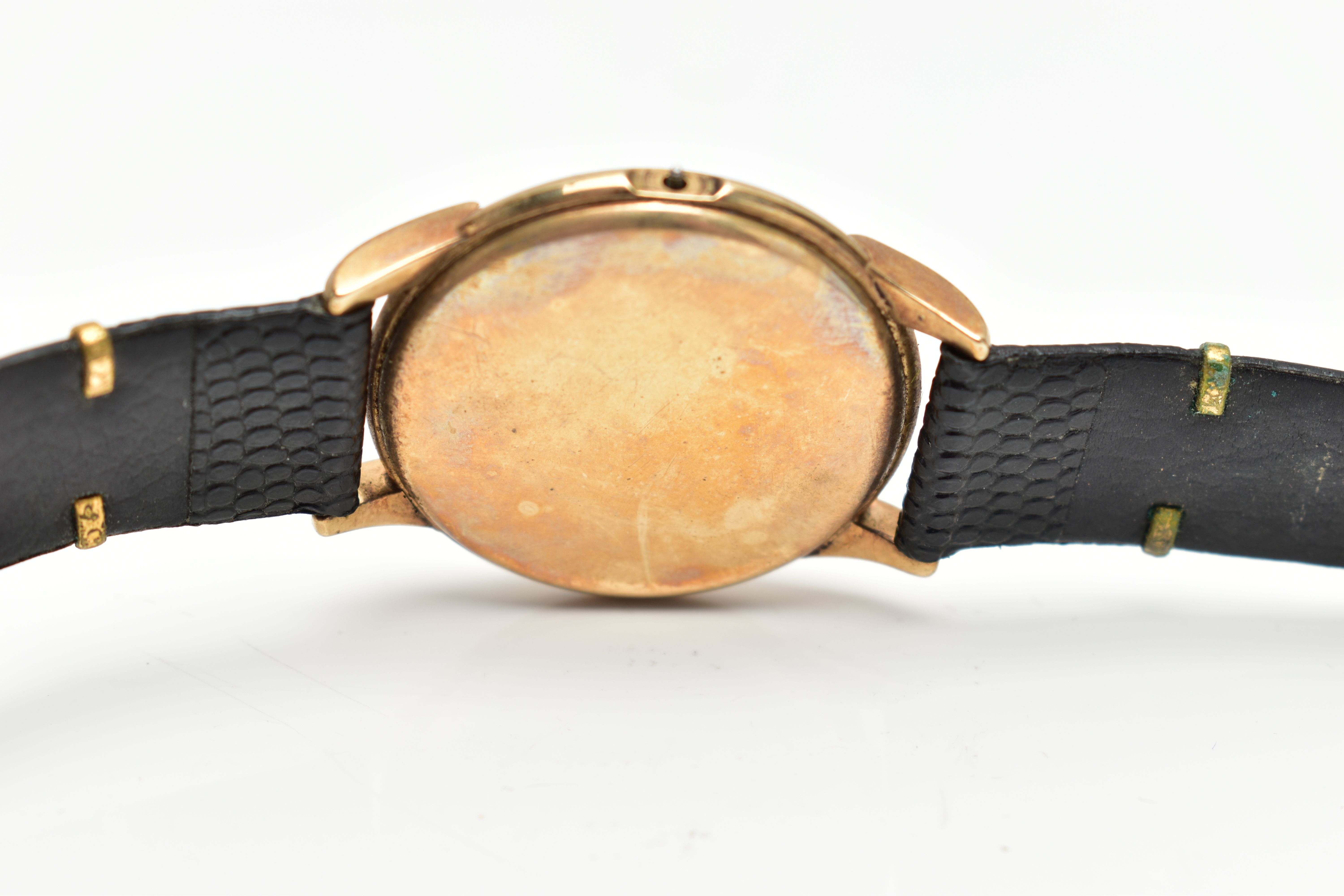 A 9CT GOLD 'VERTEX REVUE' WRISTWATCH, an AF hand wound movement, round champagne dial, signed ' - Image 5 of 6
