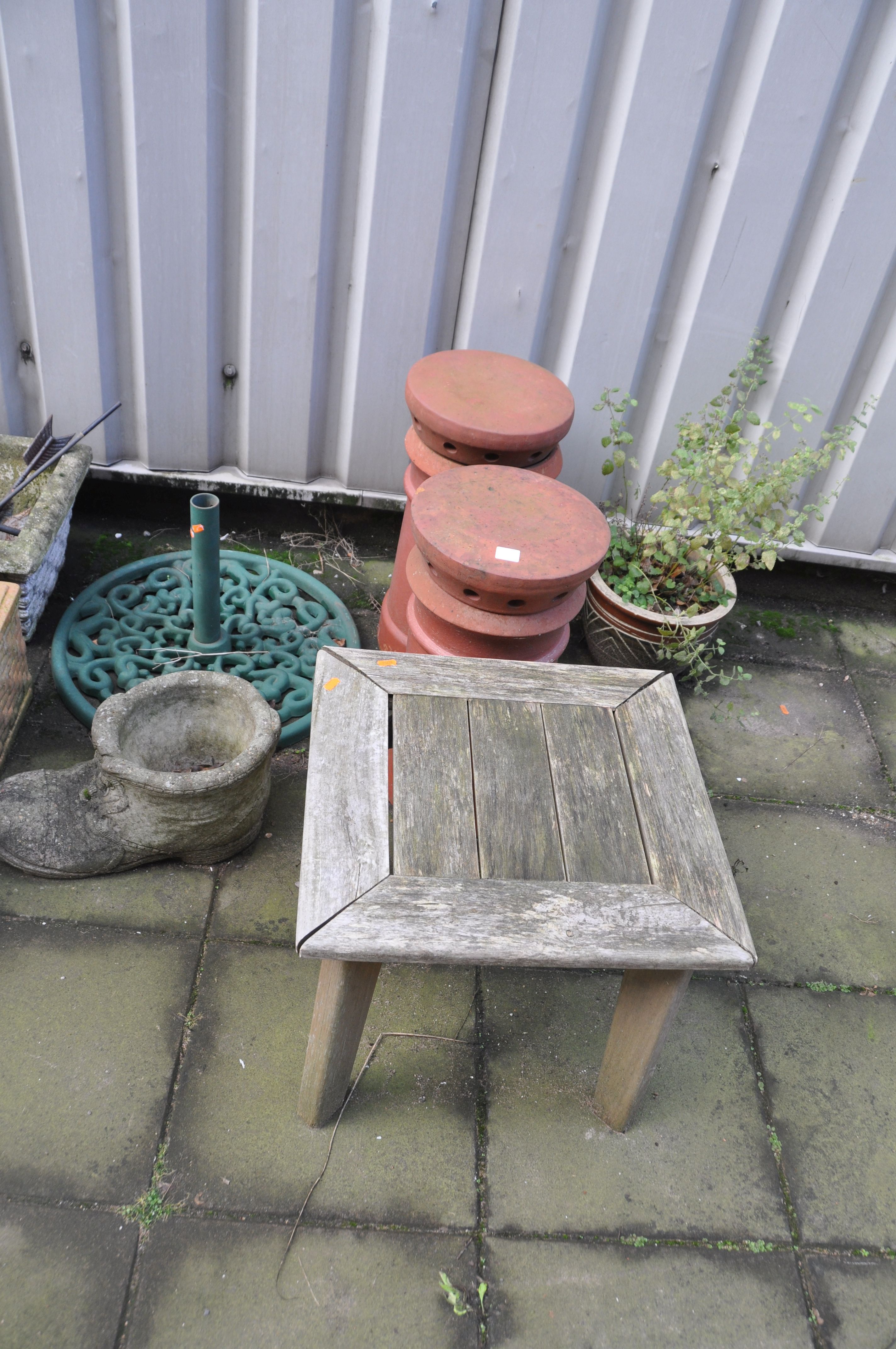FOURTEEN ITEMS OF GARDEN ORNAMENTS AND FURNITURE including two - Image 2 of 3