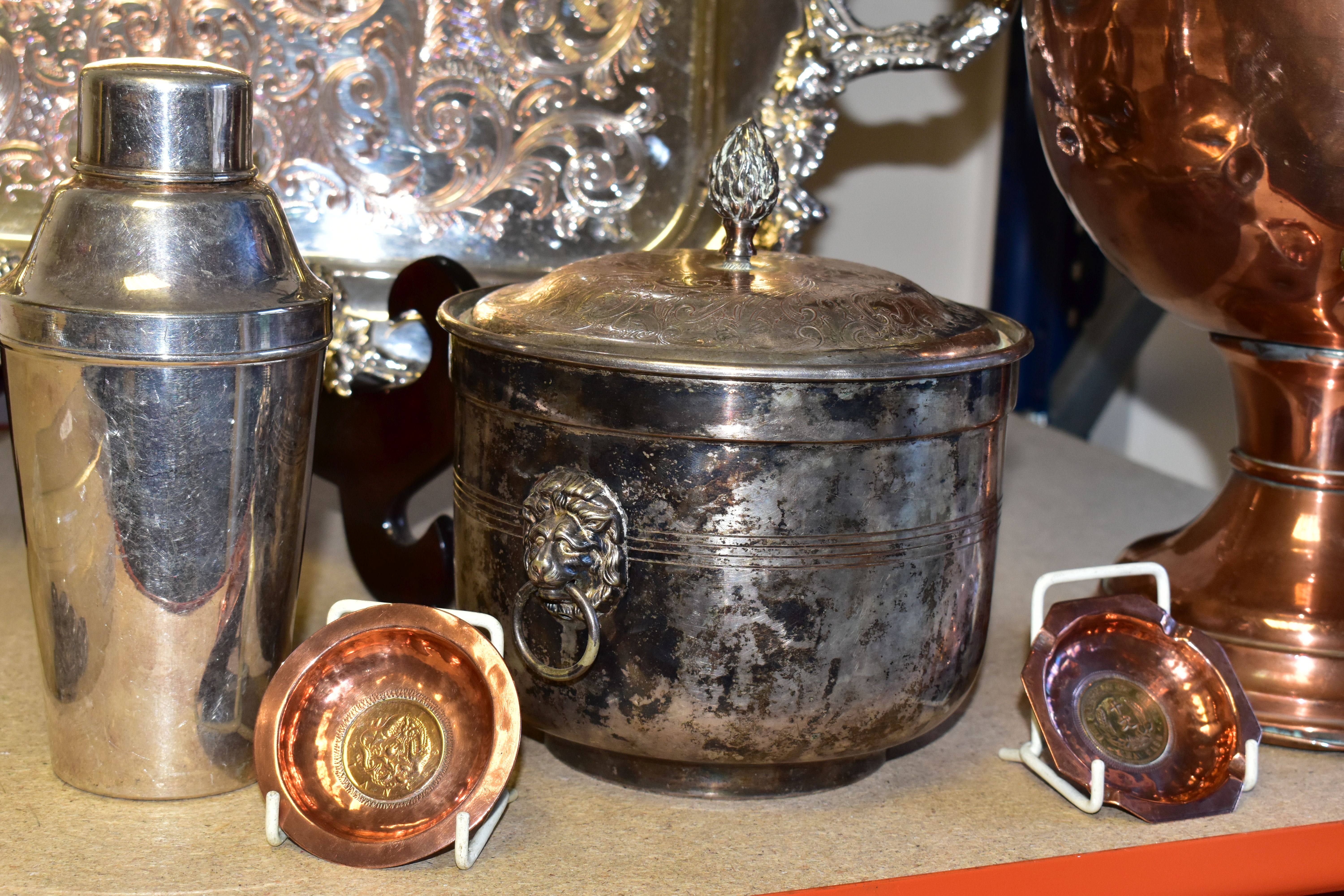 A COLLECTION OF SILVER PLATE AND COPPER SUNDRIES, to include a large EPC Sheffield reproduction - Image 7 of 7