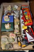 ONE BOX OF COLLECTABLE LILLIPUT LANE COTTAGES AND SUNDRIES, to include a gilt edged serving tray