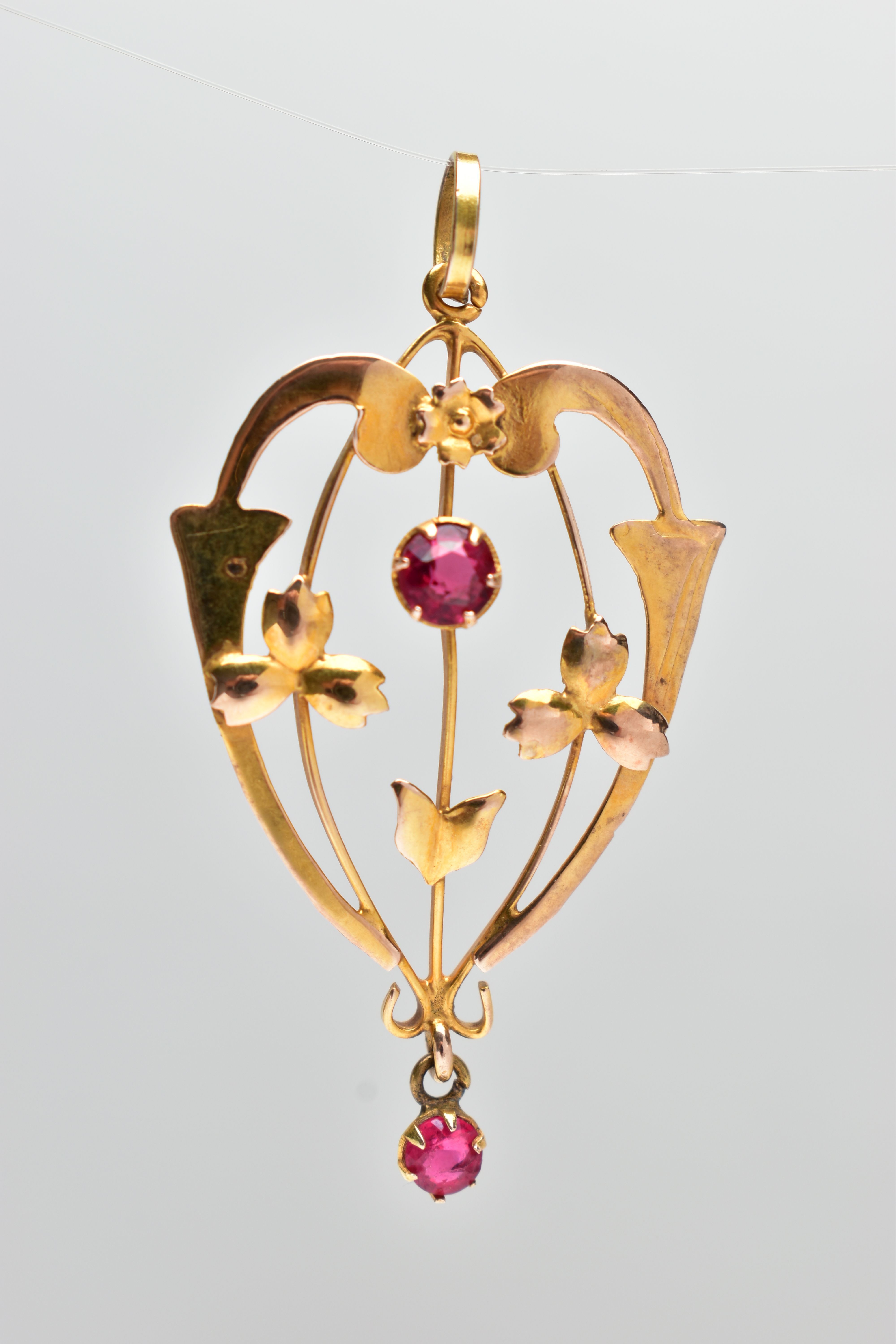 A VICTORIAN DIAMOND BROOCH AND A YELLOW METAL PENDANT, the brooch designed with a star set old cut - Image 4 of 5