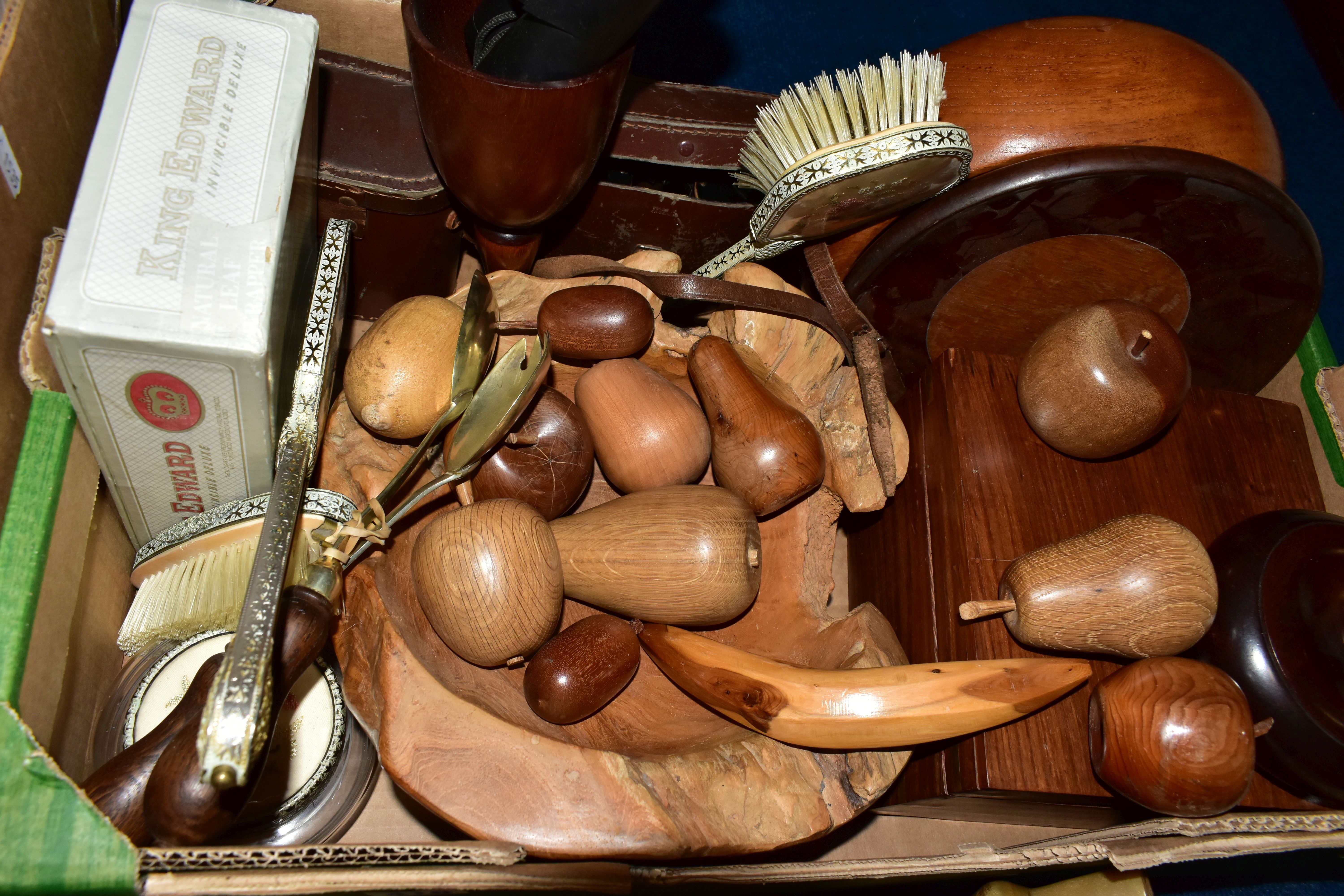 A BOX OF TREEN, BINOCULARS AND SUNDRY ITEMS, to include a large horn, one end carved into a - Image 4 of 7
