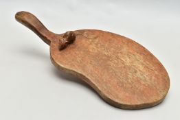 A ROBERT 'MOUSEMAN' THOMPSON CARVED OAK CHEESEBOARD OF KIDNEY FORM, mouse signature carved to the