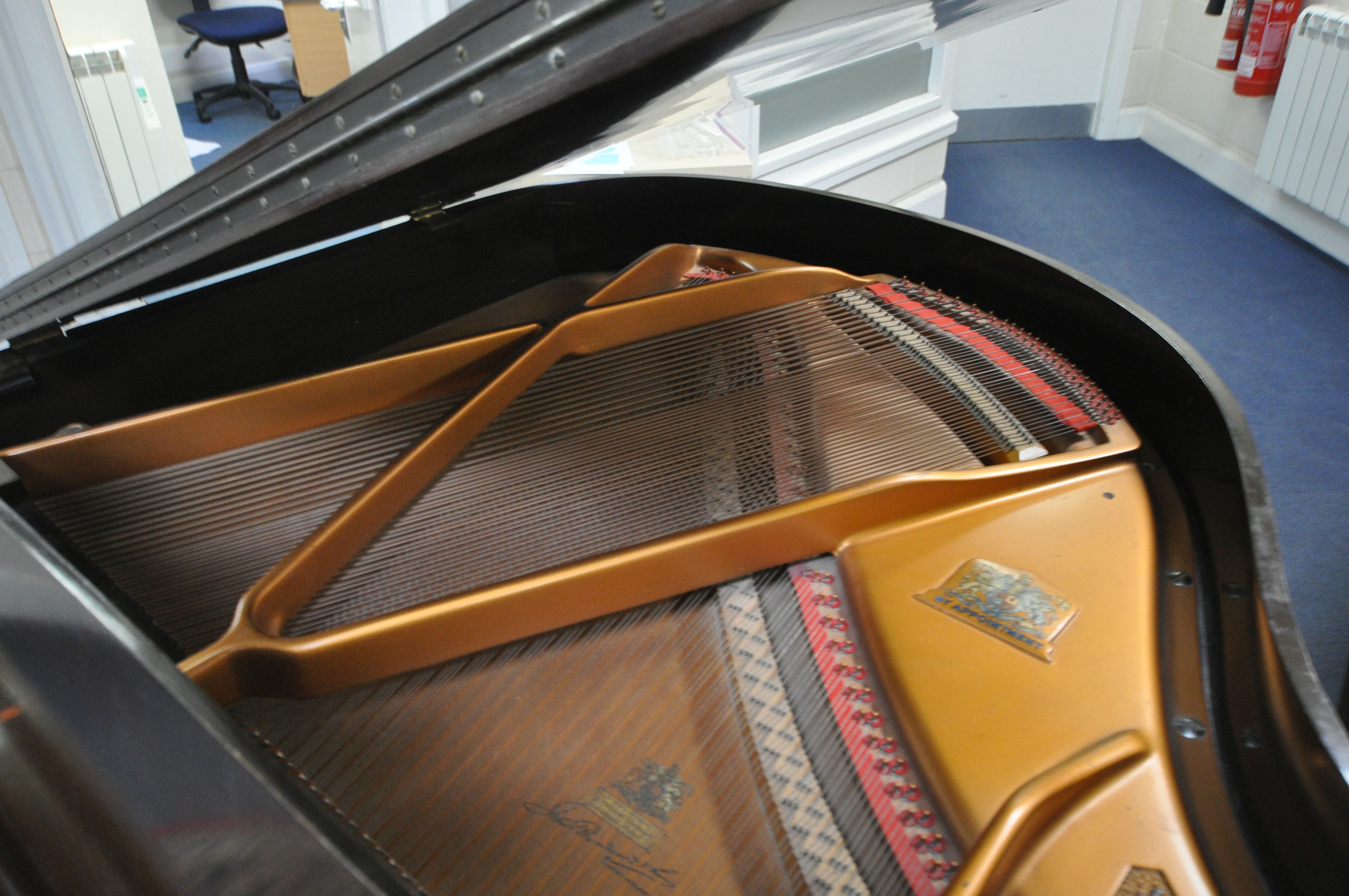 A JOHN BROADWOOD & SONS MAHOGANY 5FT BABY GRAND PIANO, serial number 250794, ivory keys, on square - Image 3 of 10