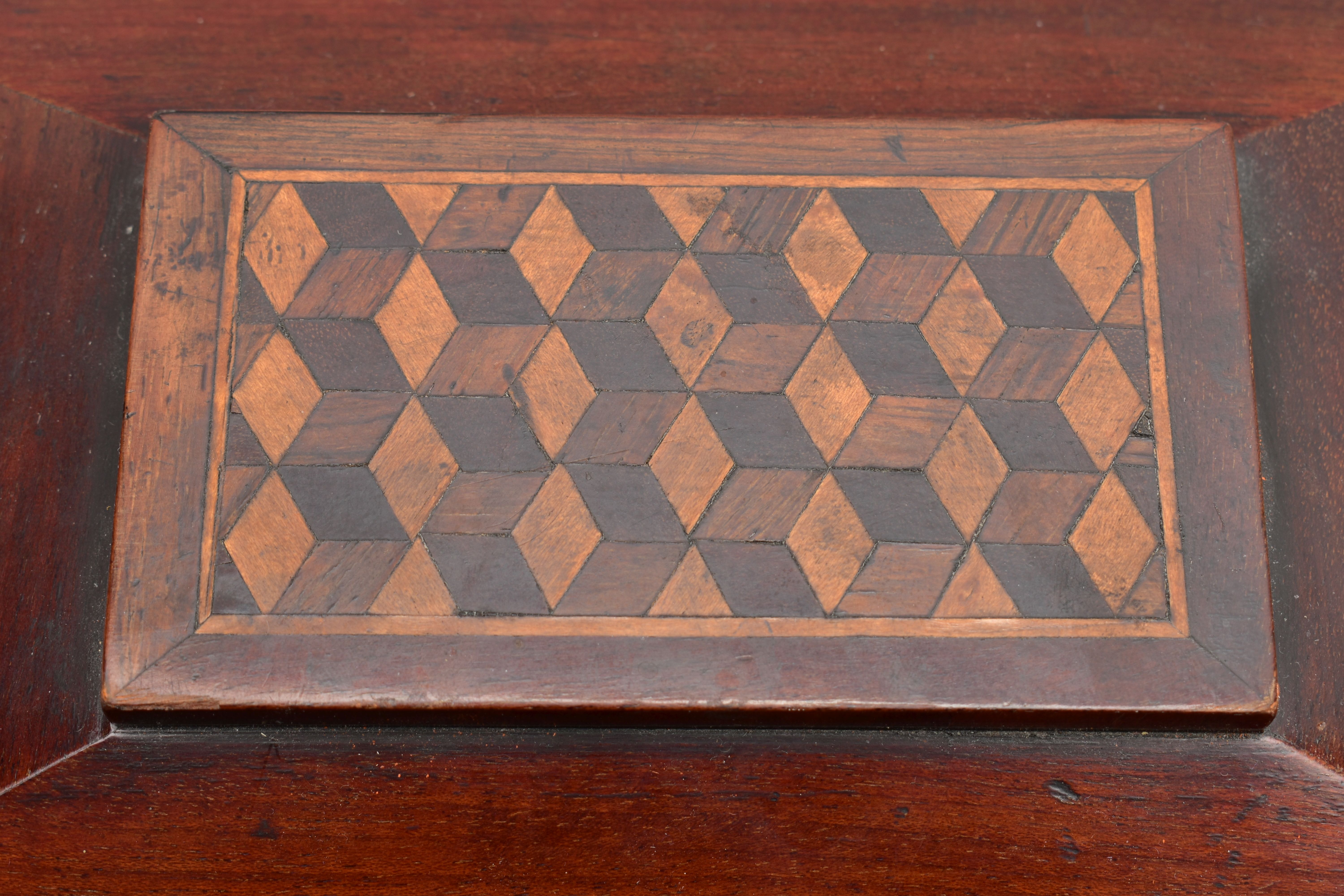 A VICTORIAN LARGE MAHOGANY AND INLAID BOMBE SHAPED TEA CADDY, the hinged cover with parquetry cube - Image 8 of 15