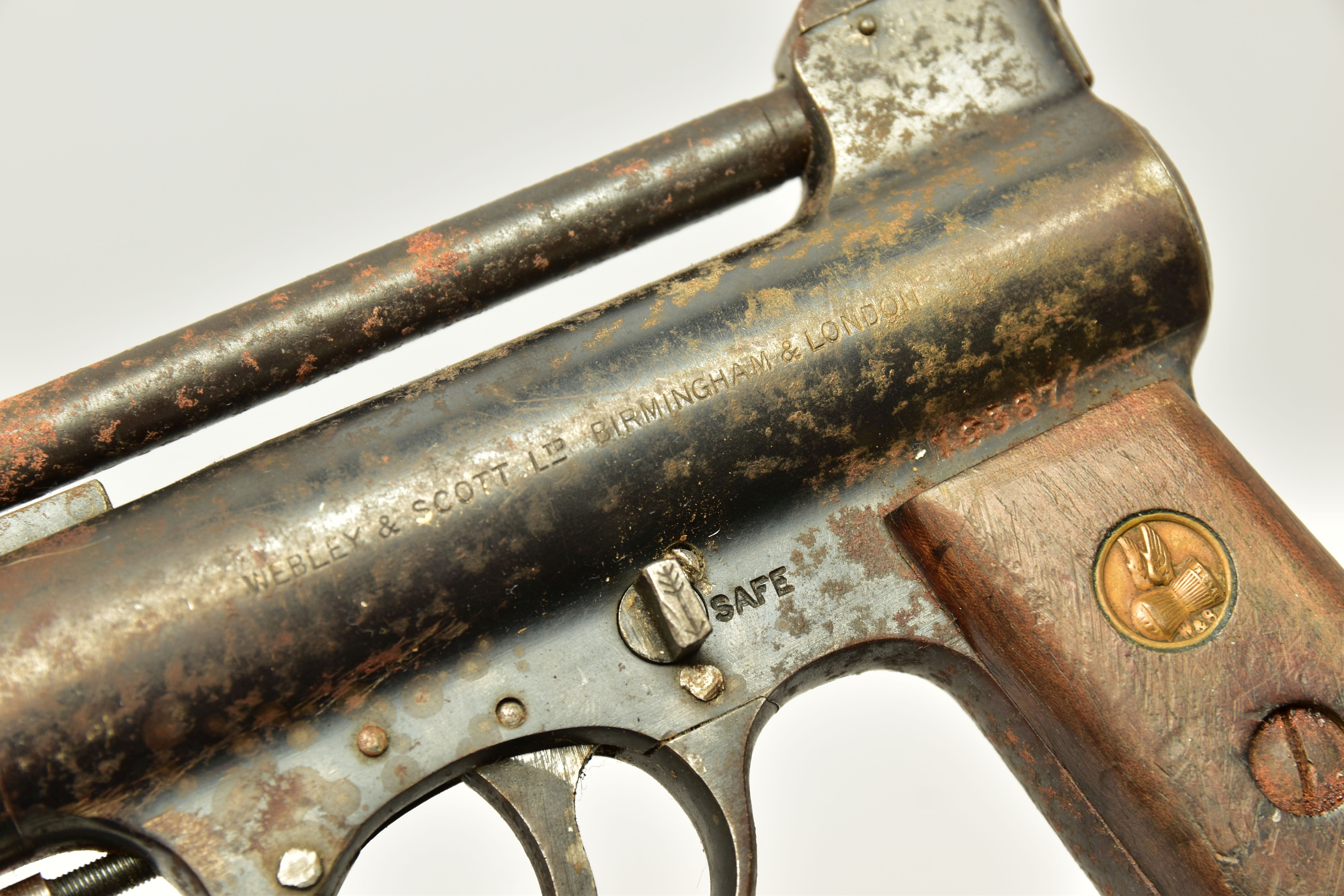 A .22 WEBLEY & SCOTT MK 1 AIR PISTOL, pre WWII, serial number 18387, in working order but with - Image 5 of 8