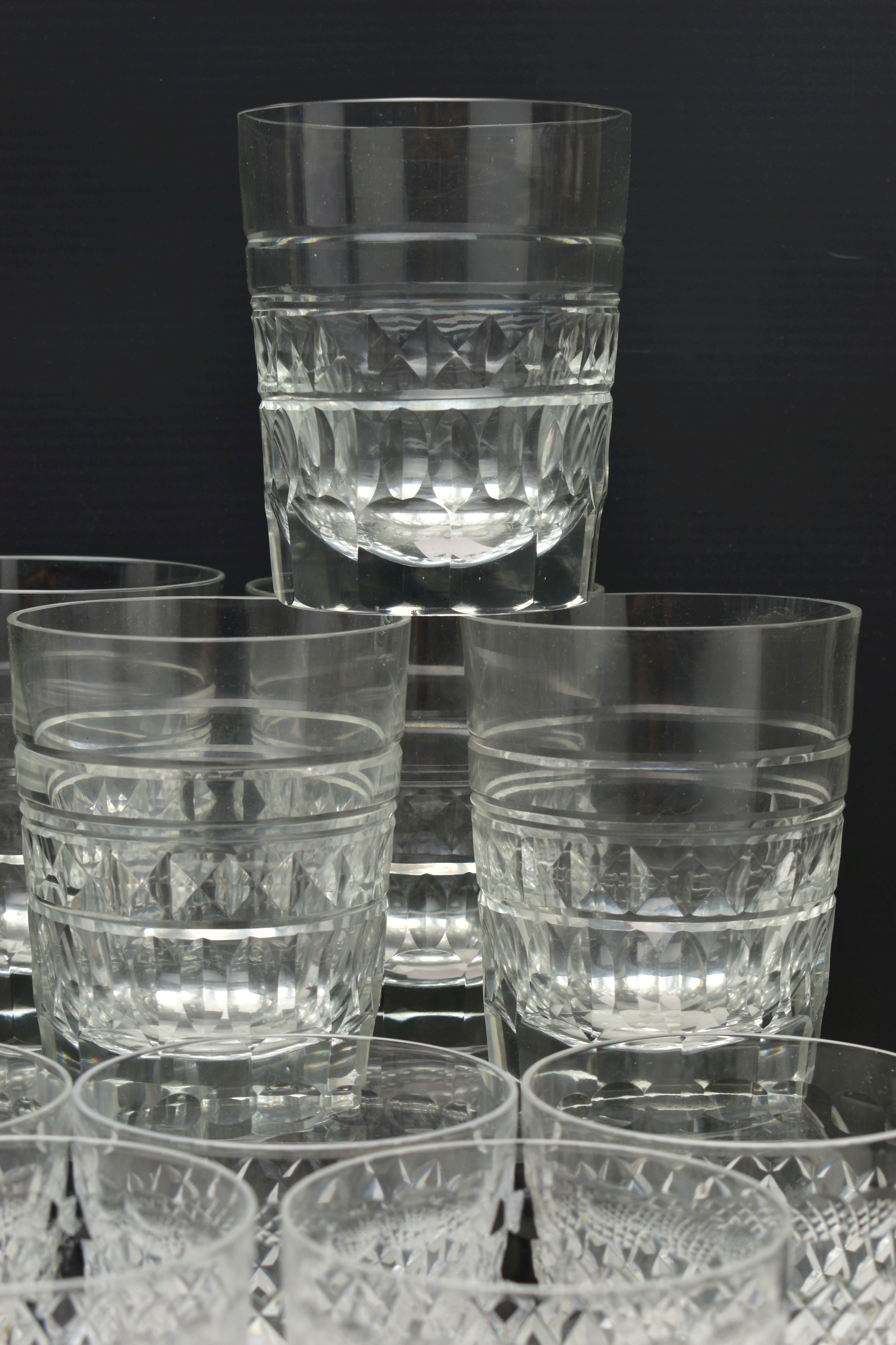 A GROUP OF CUT CRYSTAL AND GLASSWARE, comprising five cut crystal whisky glasses, five cut crystal - Image 4 of 18