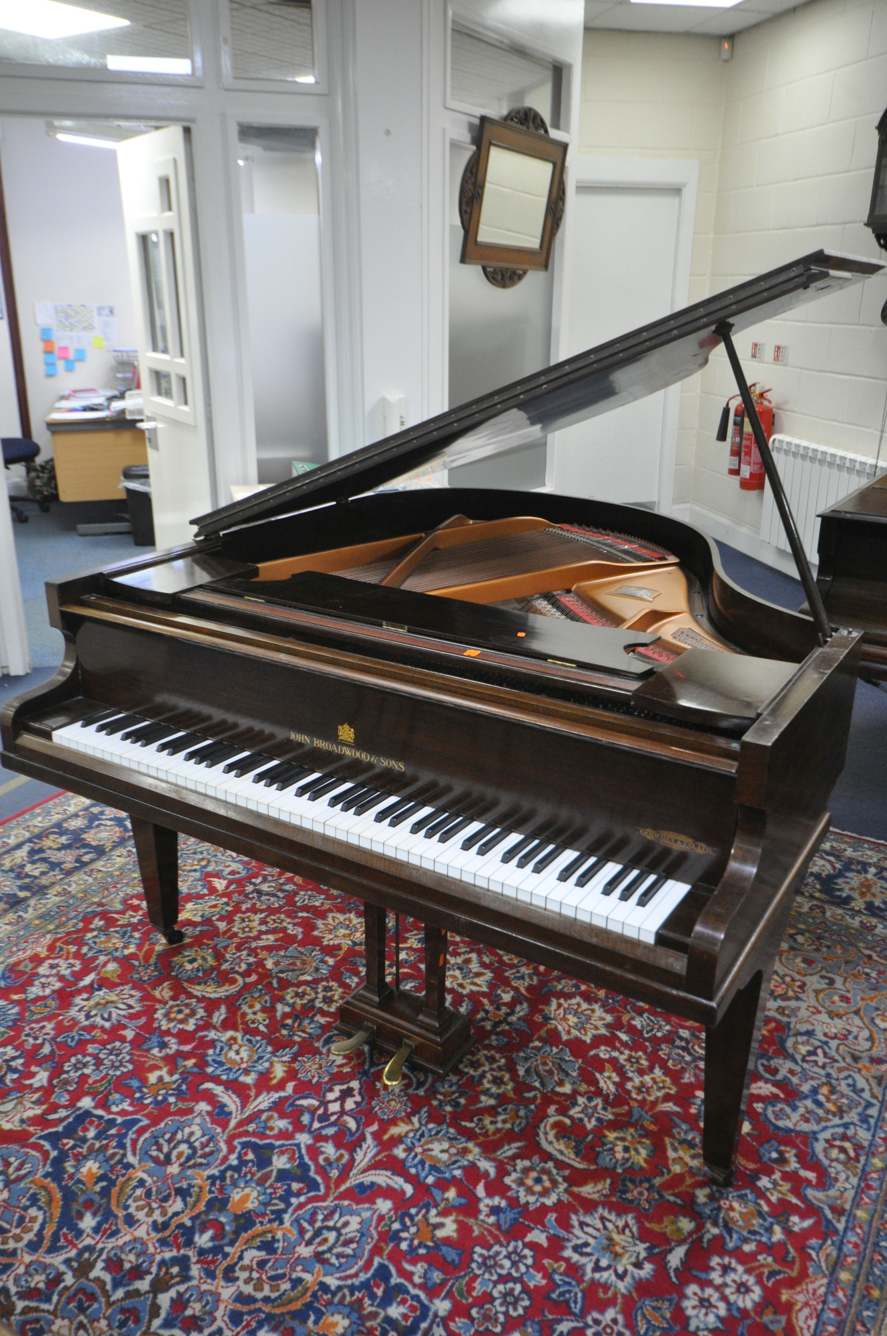 A JOHN BROADWOOD & SONS MAHOGANY 5FT BABY GRAND PIANO, serial number 250794, ivory keys, on square