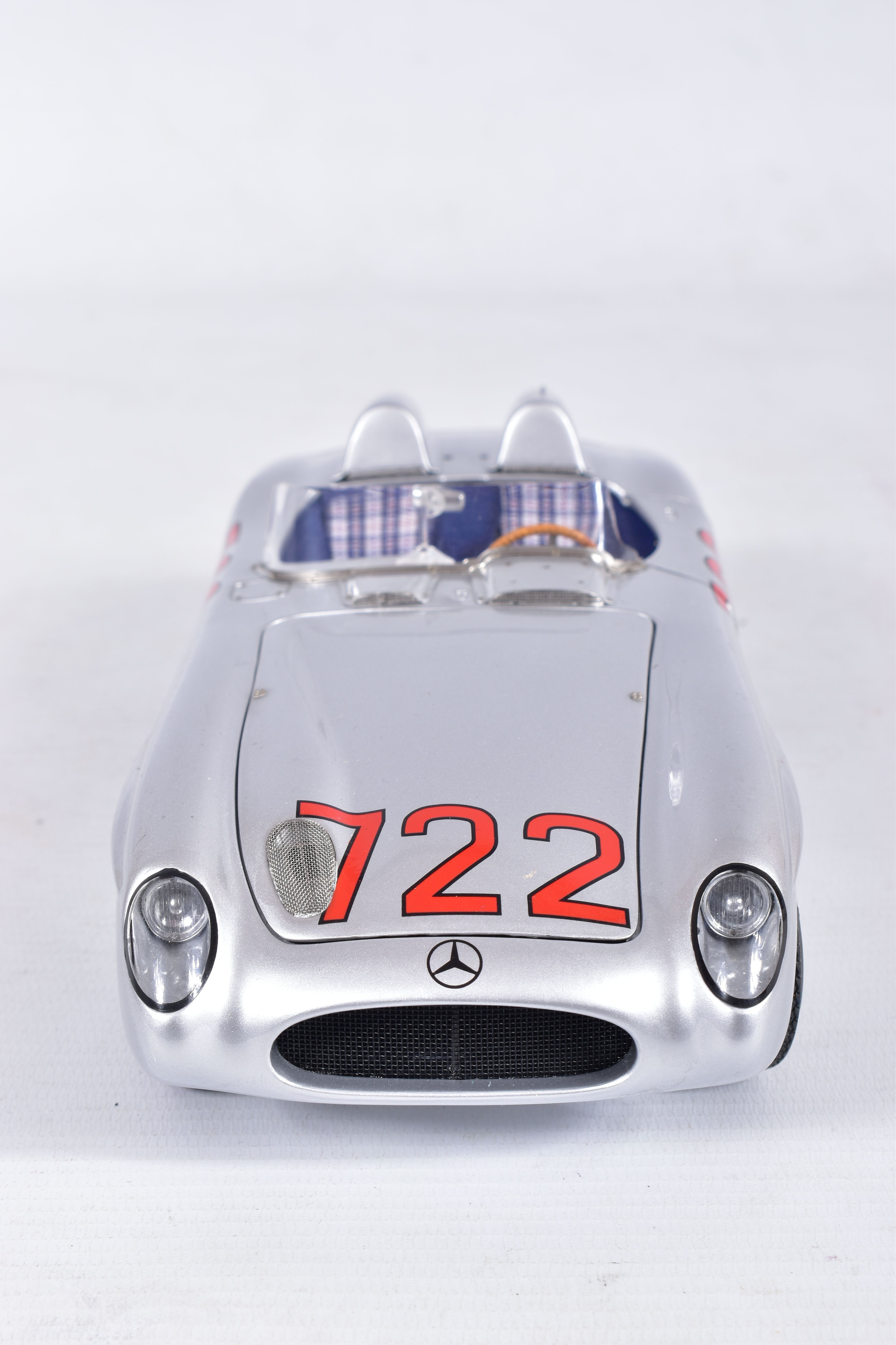 A BOXED CMC 1/18 SCALE MERCEDES-BENZ 300 SLR (W196S) MILLE MIGLIA WINNER 1955, No.M-066, complete - Image 3 of 8