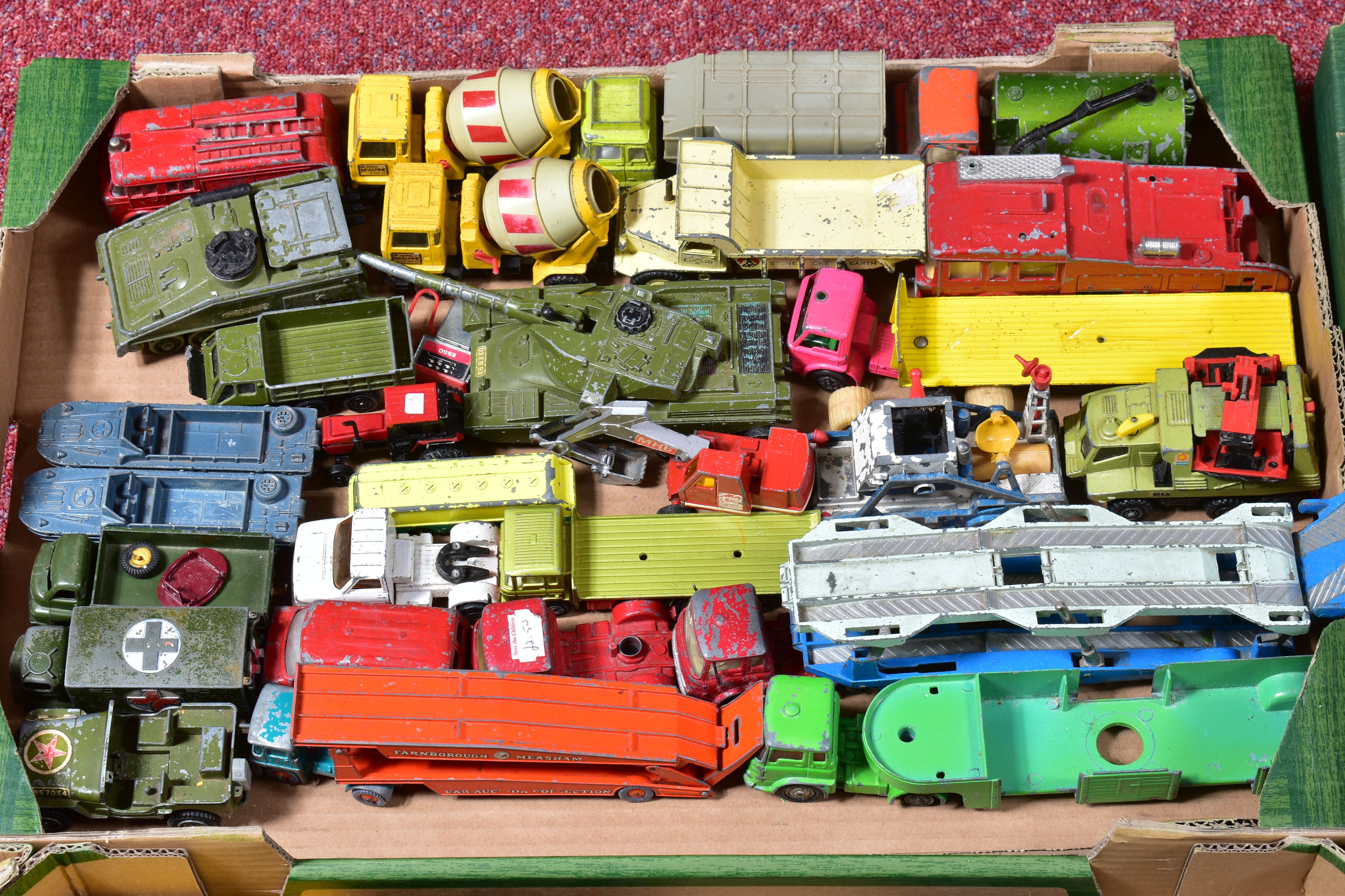 A QUANTITY OF UNBOXED AND ASSORTED PLAYWORN DIECAST VEHICLES, majority are assorted lorry, truck and - Image 2 of 9