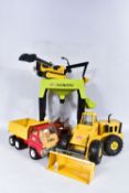 A COLLECTION OF ASSORTED TONKA TOYS, to include Loadmaster loading gantry, Mighty Loader articulated