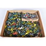 A QUANTITY OF UNBOXED AND ASSORTED PLASTIC SOLDIER FIGURES, Airfix, Britains Herald, Deetail,