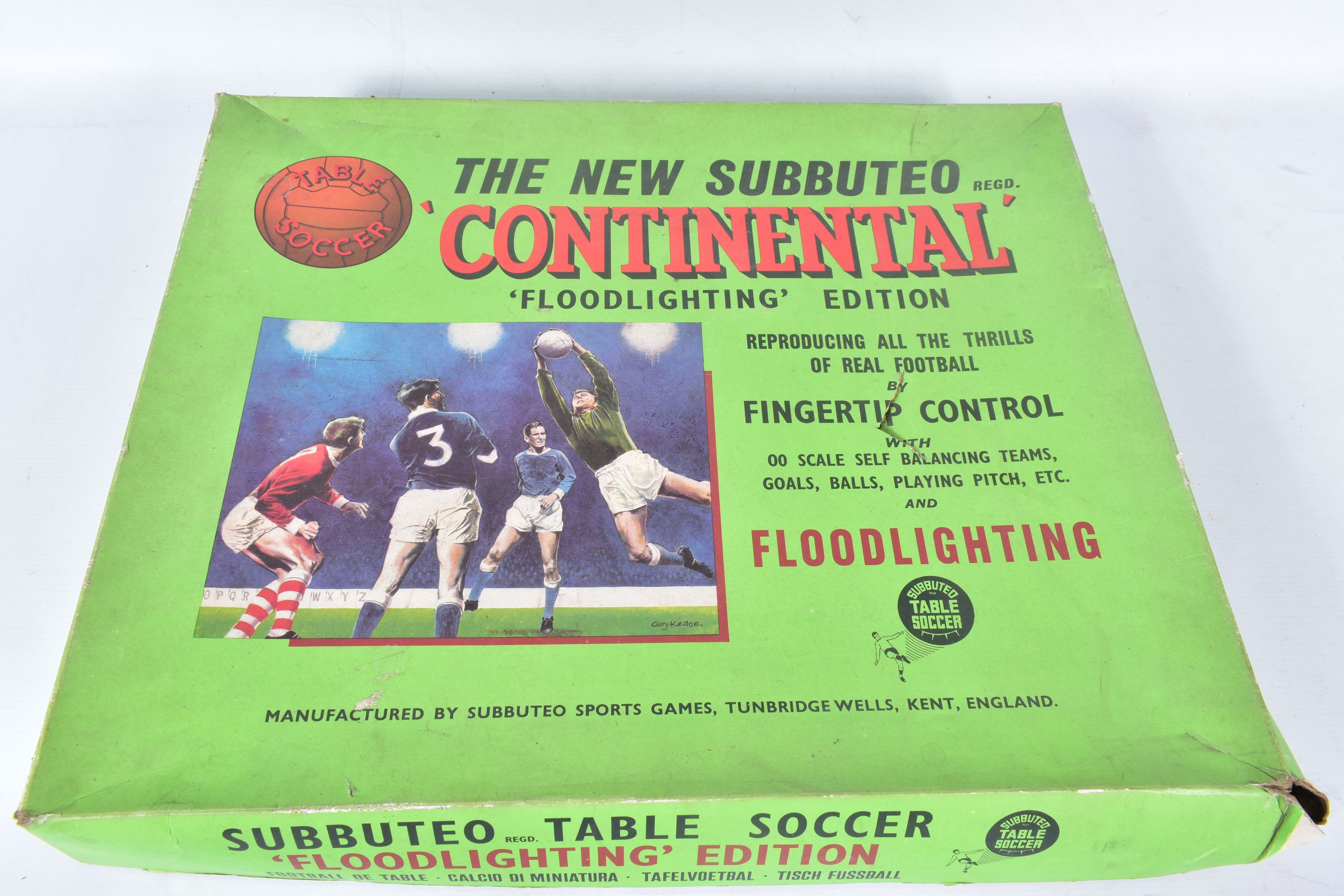 A BOXED SUBBUTEO CONTINENTAL FLOODLIGHTING EDITION SET, missing pitch but otherwise appears - Image 2 of 8