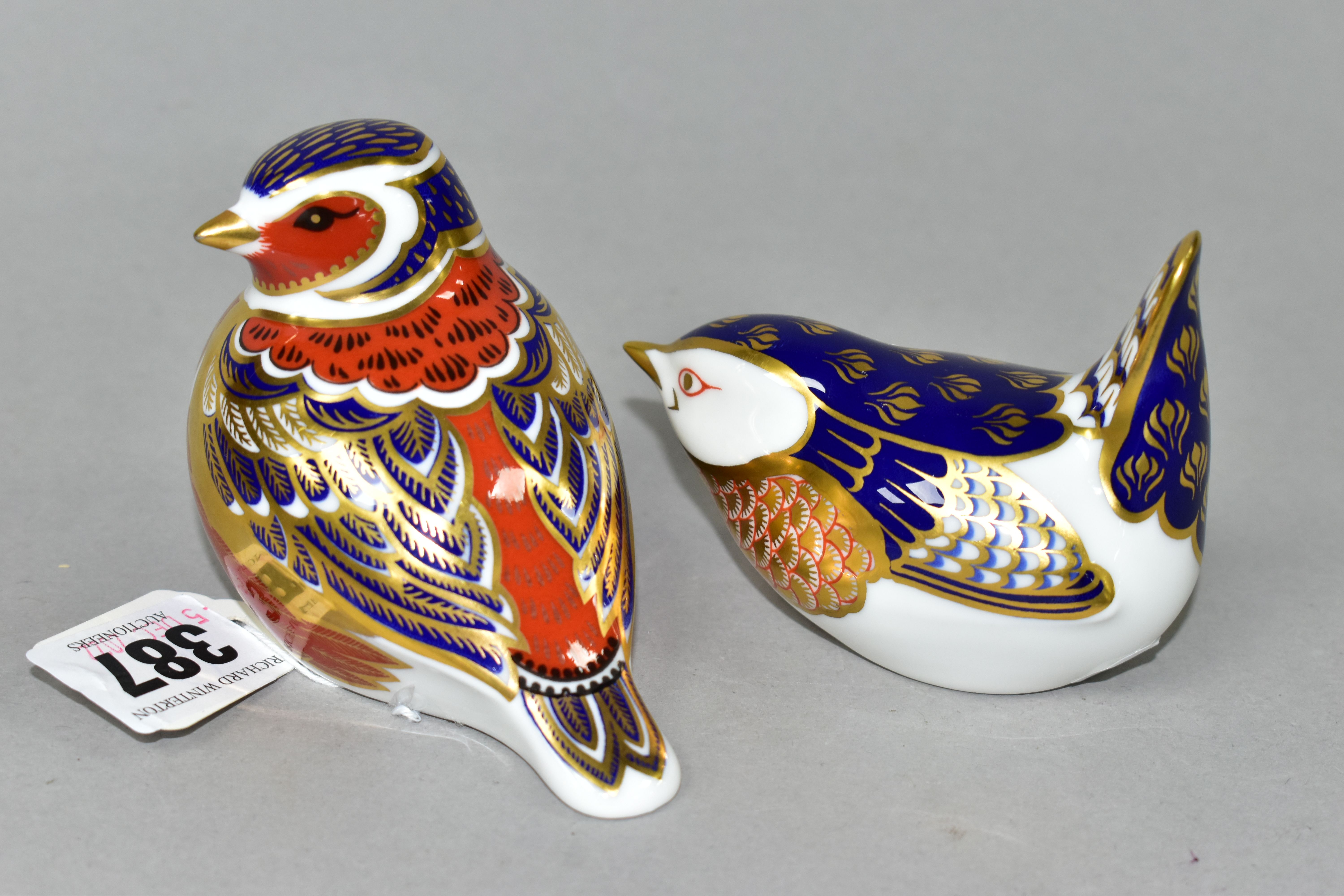 TWO ROYAL CROWN DERBY BIRD PAPERWEIGHTS, comprising a Chaffinch, and a Wren, each with a silver - Image 4 of 5