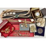 AN ASSORTMENT OF COTUME JEWELLERY AND WATCHES, to include a three strand imitation pearl necklace,