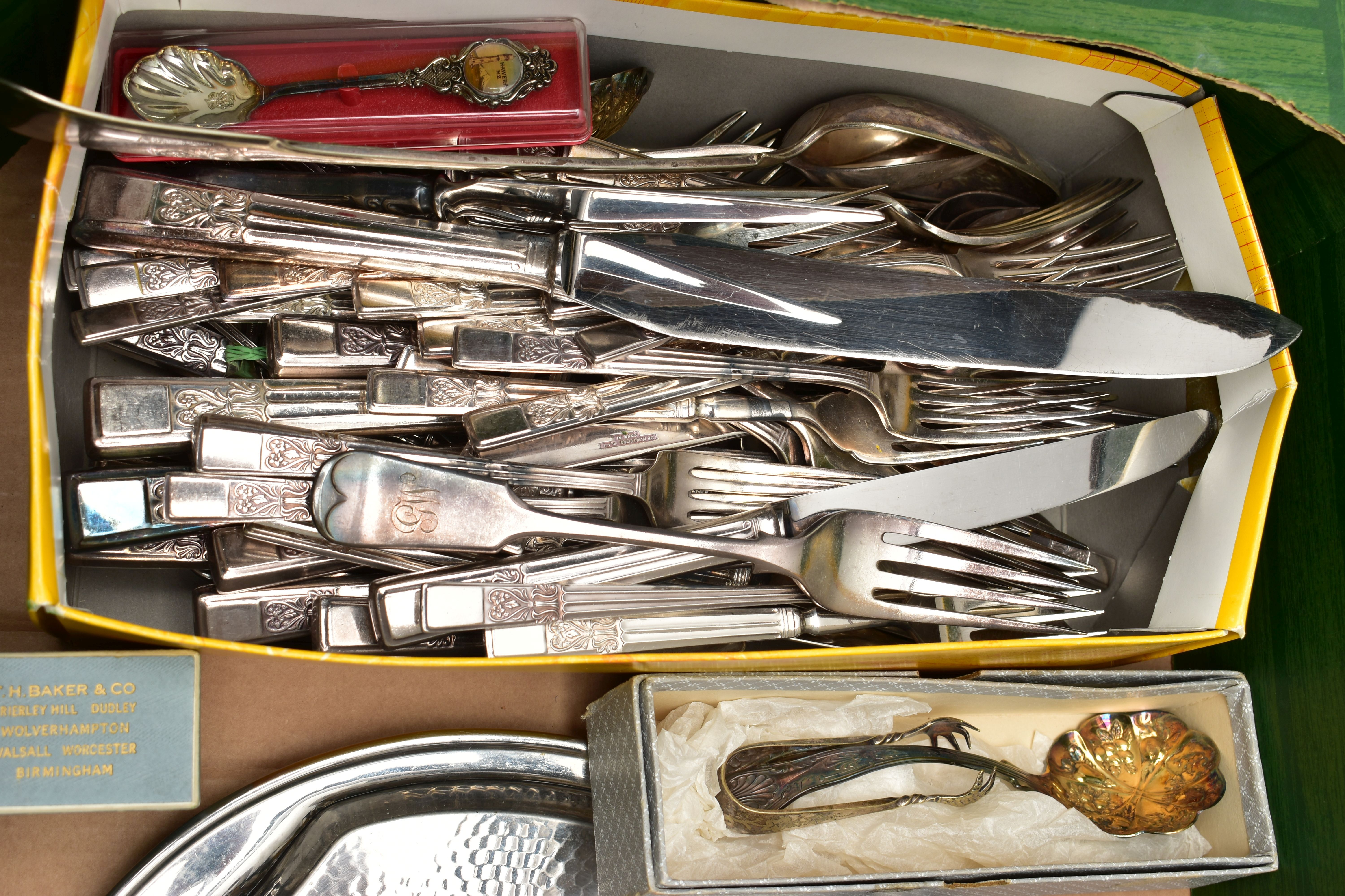 A BOX OF ASSORTED ITEMS, to include four silver Walsall souvenir teaspoons hallmarked 'Ward - Image 2 of 4