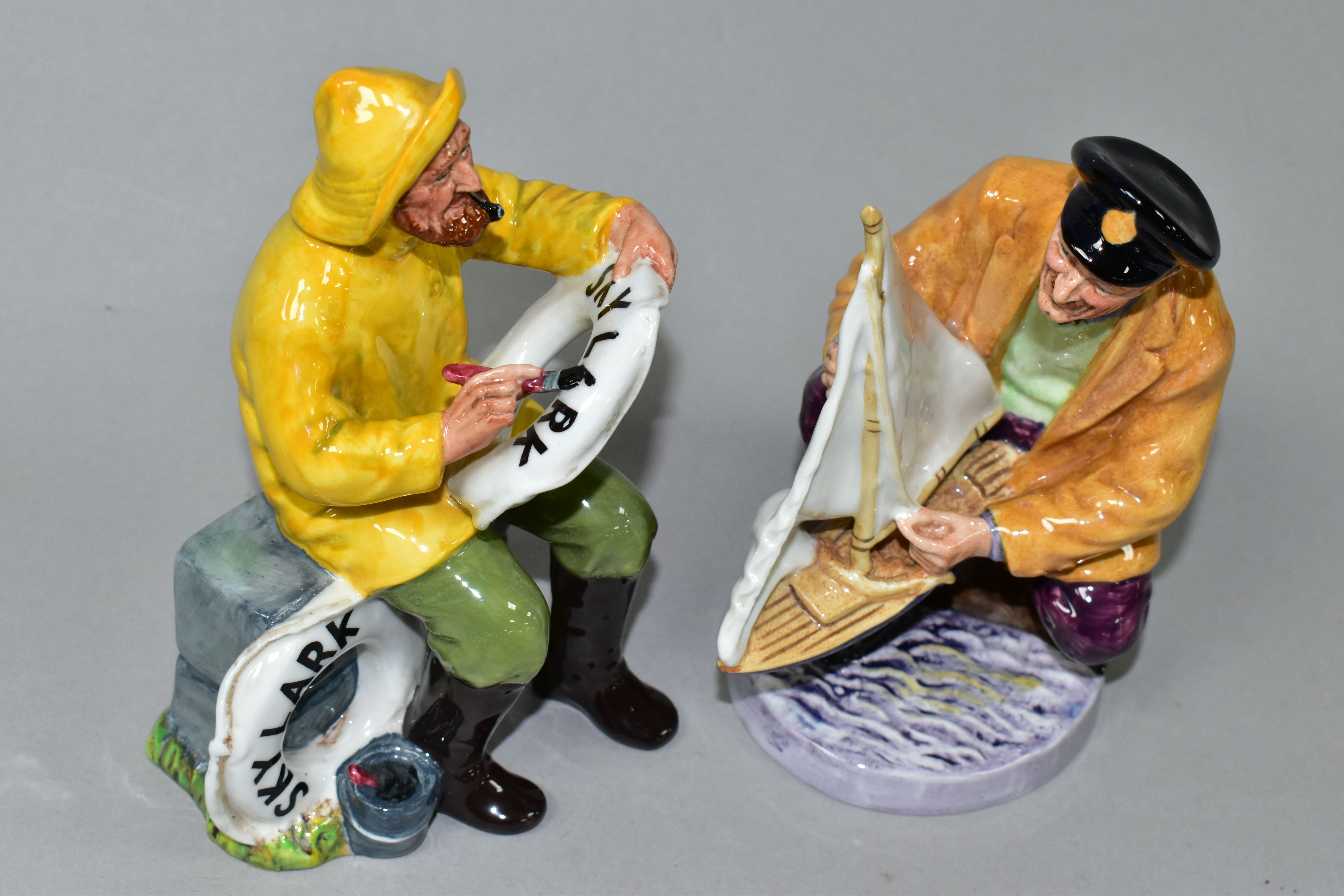 TWO ROYAL DOULTON FIGURINES, comprising Sailor's Holiday HN2442 and The Boatman HN2417, height of - Bild 3 aus 4