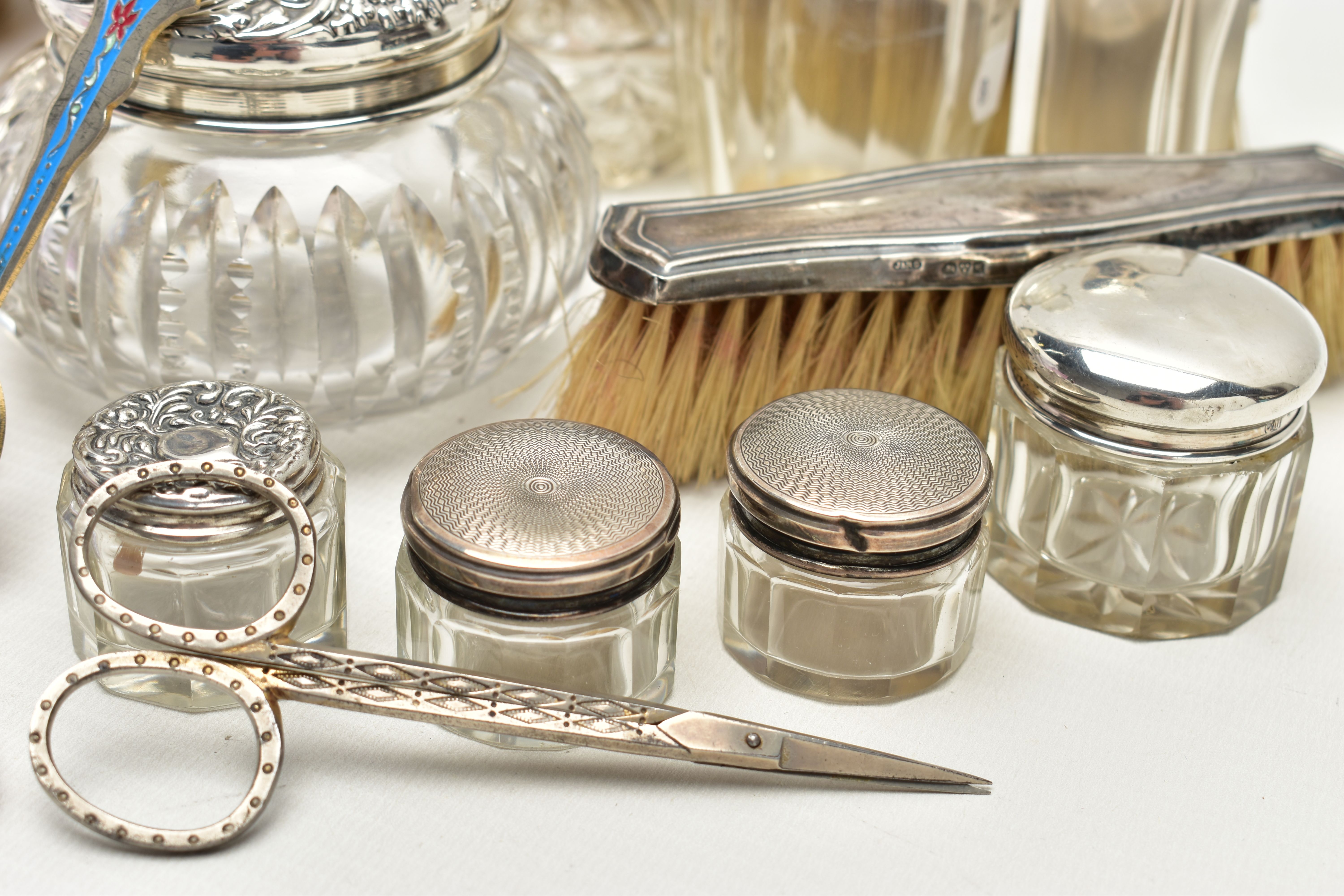 A BOX OF ASSORTED SILVER AND WHITE METAL, to include a brush and mirror set, hallmarked 'William - Image 6 of 7