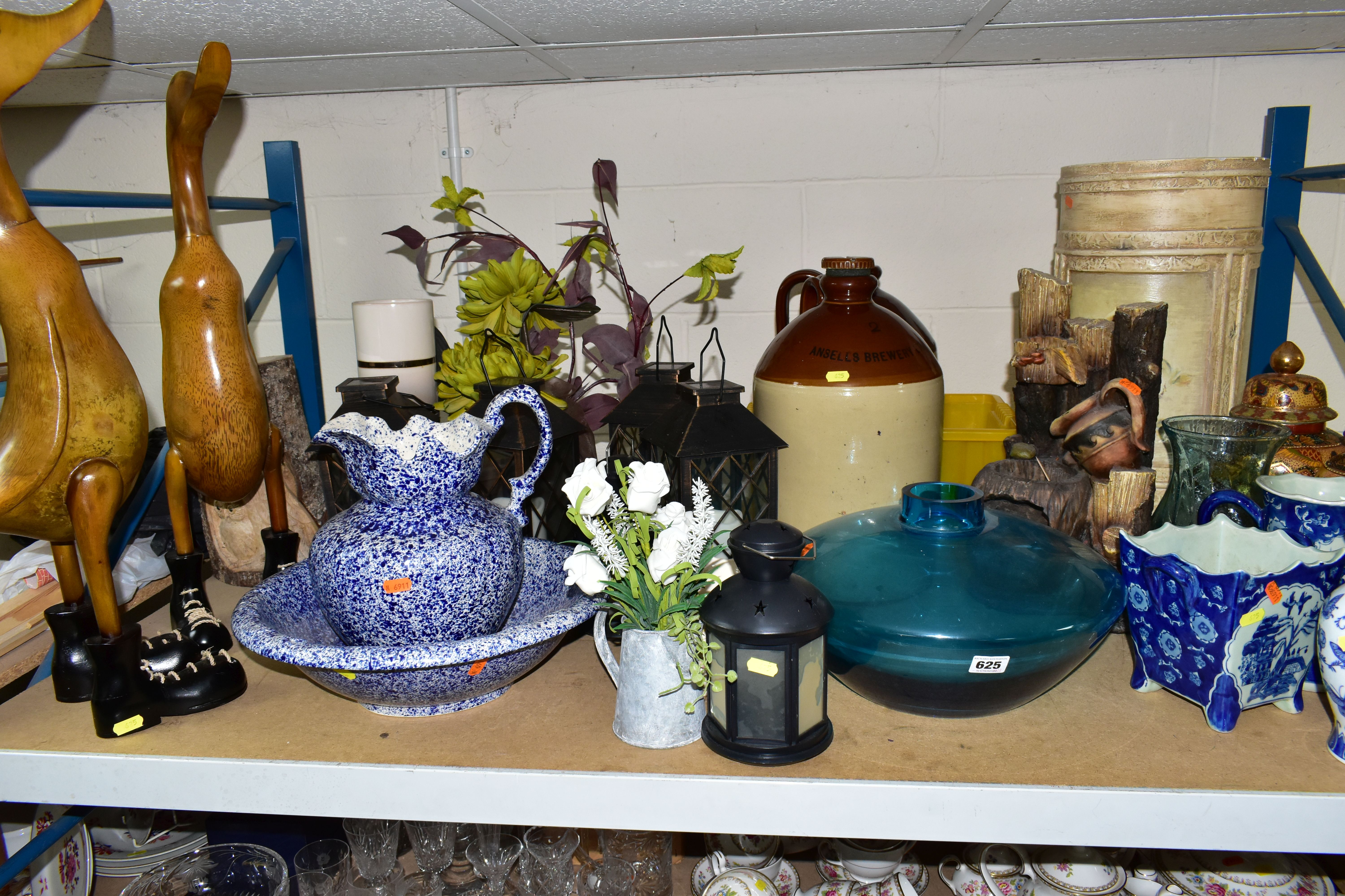 A LARGE QUANTITY OF DECORATIVE ORNAMENTS, comprising blue and white jugs and vases, two Ansells