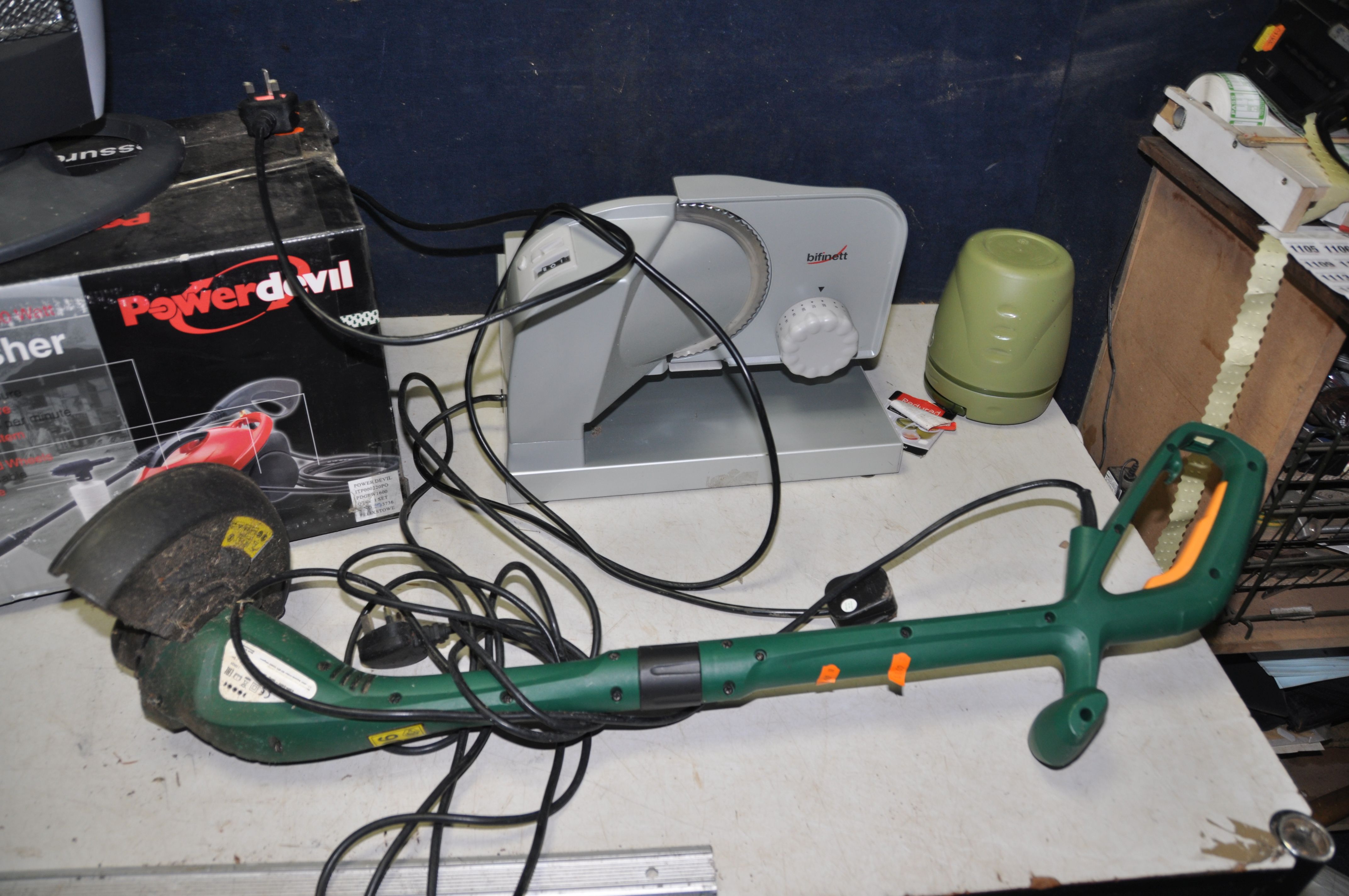 A POWER DEVIL PRESSURE WASHER, sealed in box, a Kingfisher strimmer, a Fine Elements halogen heater, - Image 3 of 3