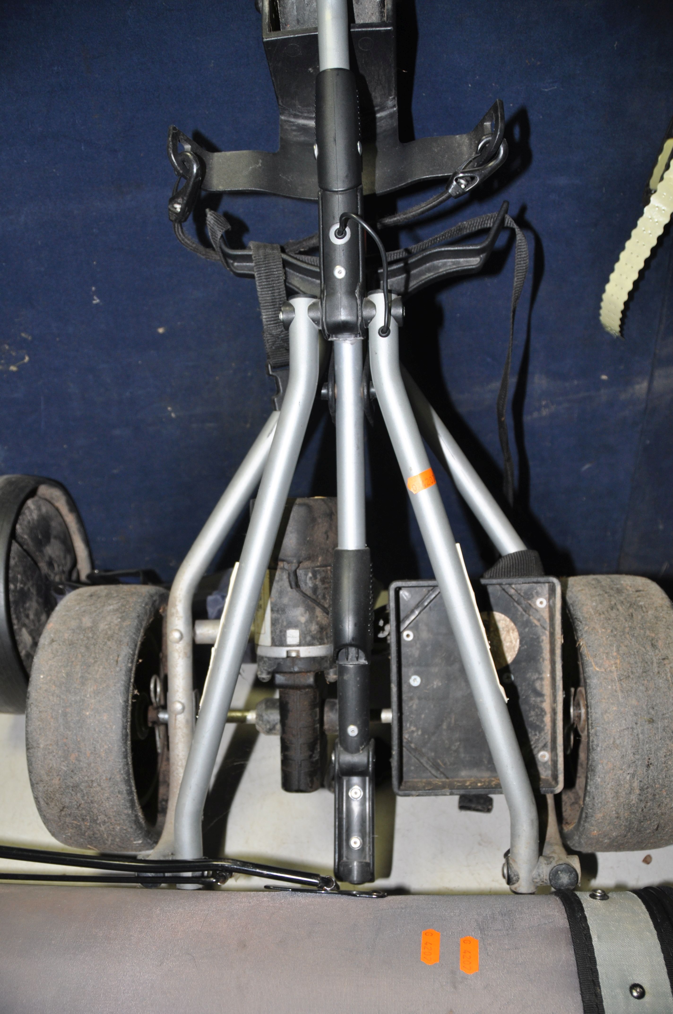A POWAKADDY ELECTRIC GOLF CART, with battery and charger (PAT pass and working), a MasterLite - Image 4 of 4