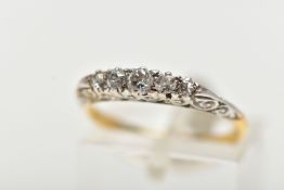 AN 18CT GOLD FIVE STONE DIAMOND RING, set with graduated old cut diamonds and two single cut