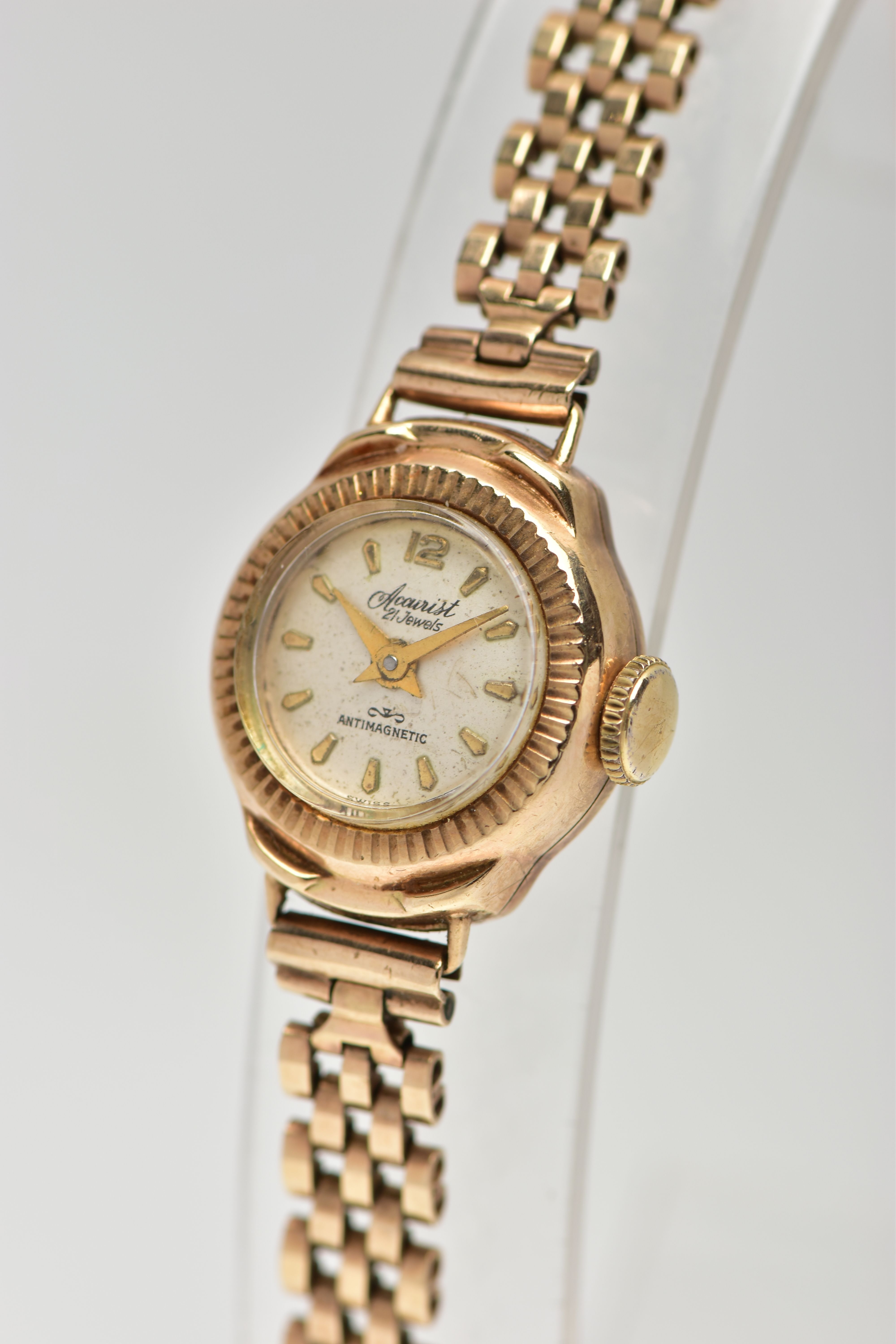 A LADIES 9CT GOLD 'ACCURIST' WRISTWATCH, manual wind, round silver dial signed 'Accurist, 21 jewels, - Image 3 of 6