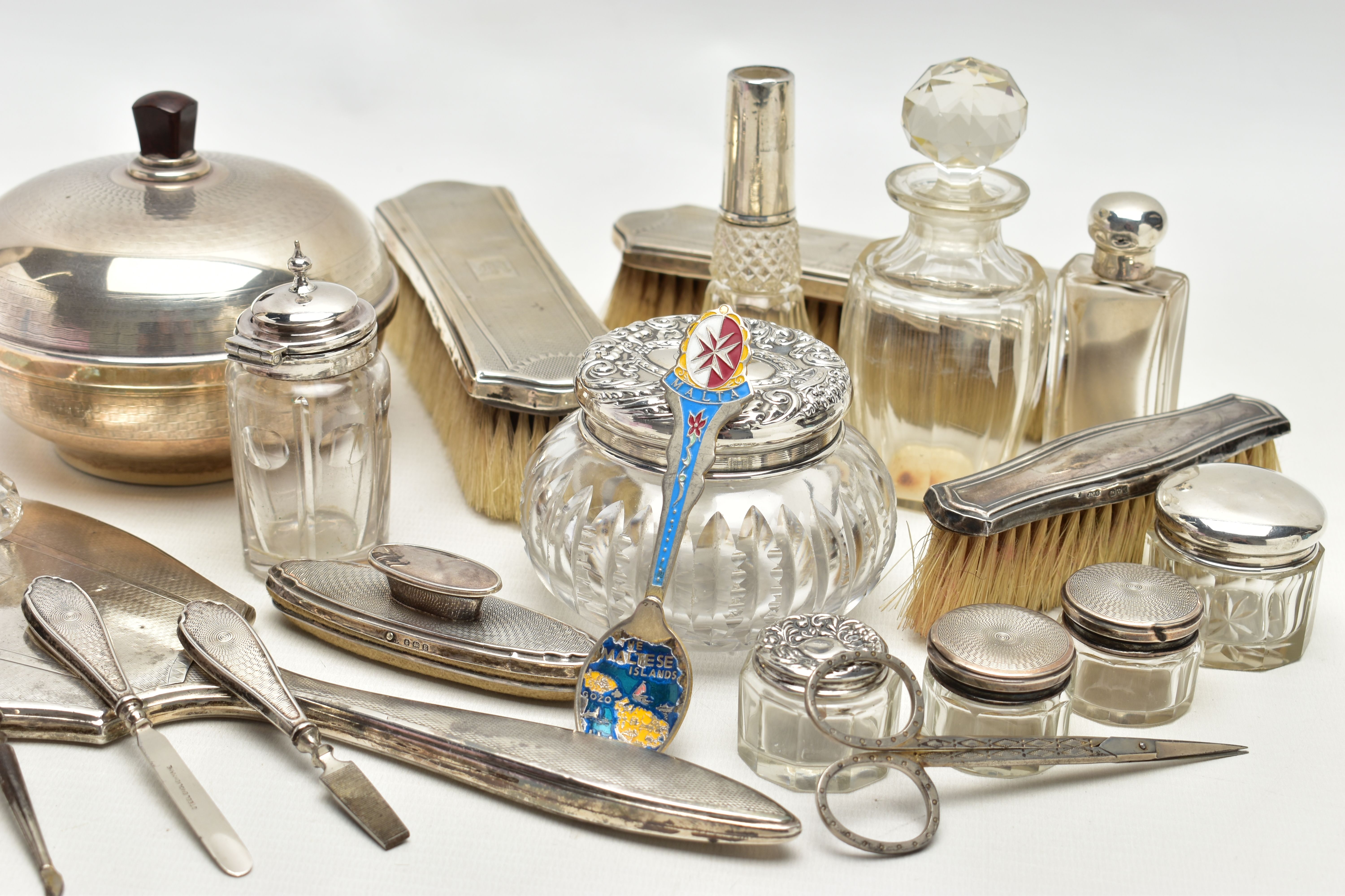A BOX OF ASSORTED SILVER AND WHITE METAL, to include a brush and mirror set, hallmarked 'William - Image 2 of 7