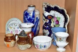 A GROUP OF CERAMICS, to include a Mason's twin handled vase in Blue Hawthorne pattern, the handles