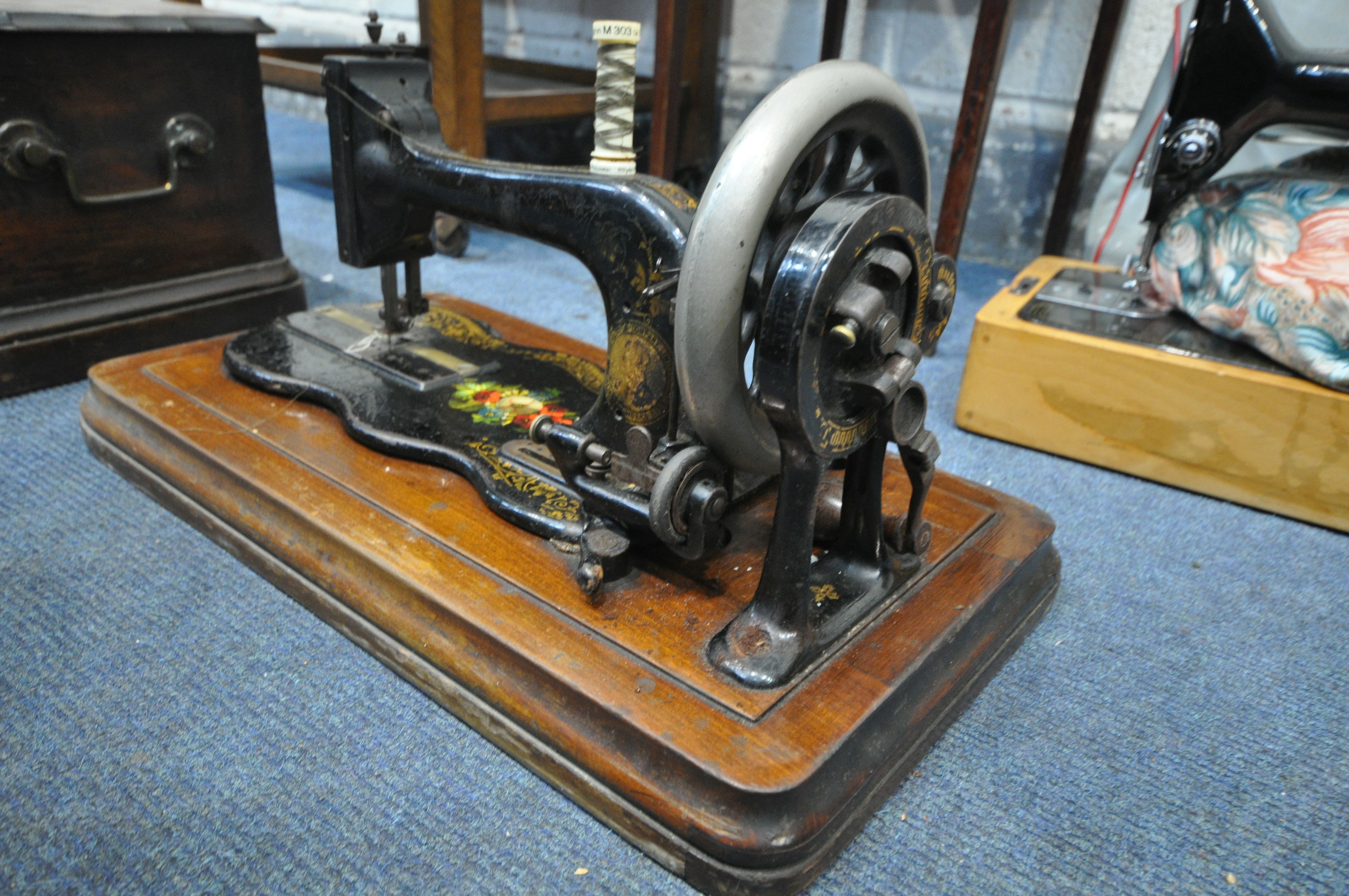 A VINTAGE MAHOGANY CASED BRADBURY & CO NO1 SEWING MACHINE (condition:-gilt partly worn, chips to - Image 3 of 6