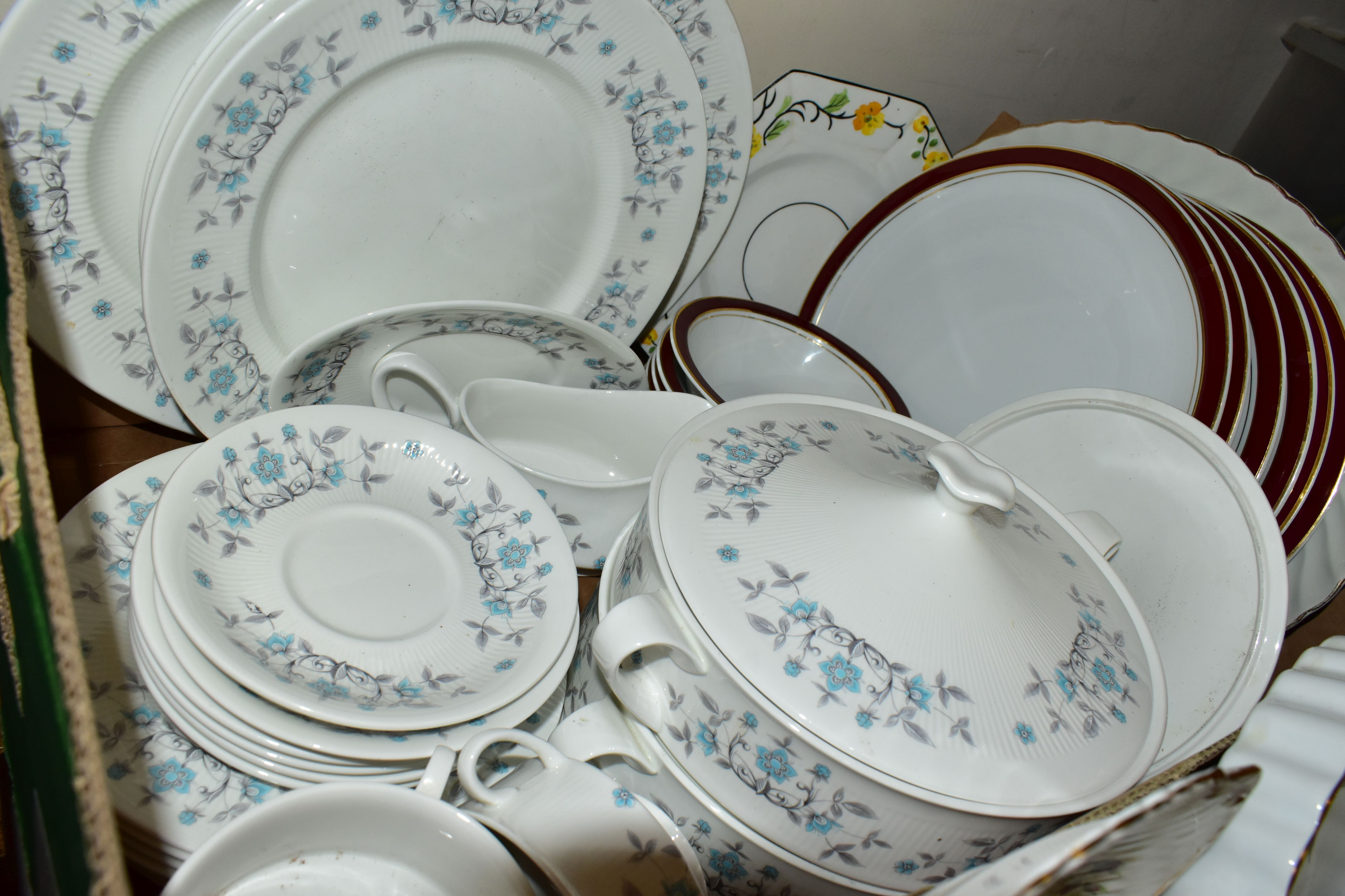 TWO BOXES OF TEA AND DINNER WARES ETC, to include Paragon 'English Rose' six place tea set - lacking - Image 3 of 4