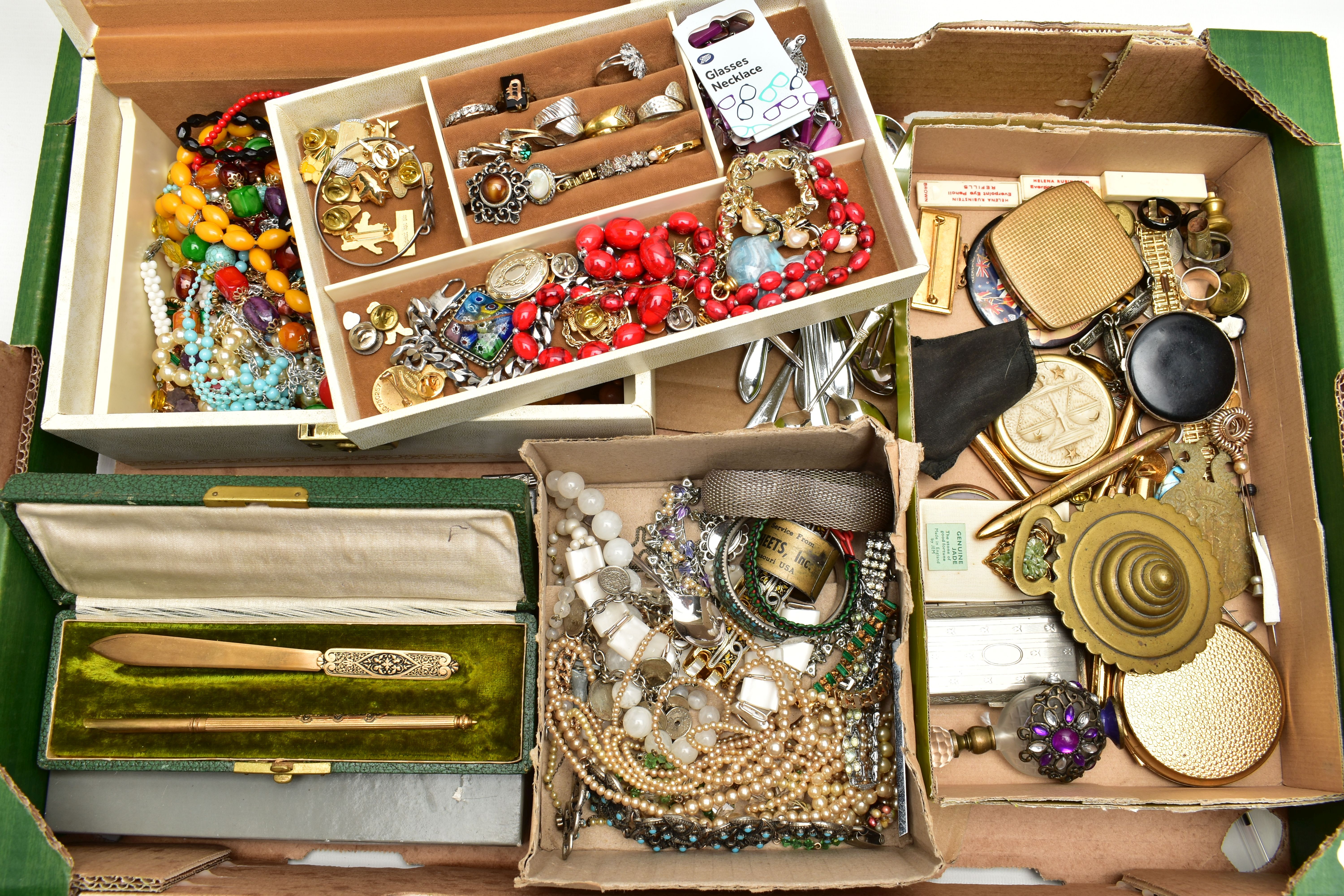 A JEWELLERY BOX, ASSORTED JEWELLERY AND ADDITIONAL ITEMS, a white jewellery box with removable